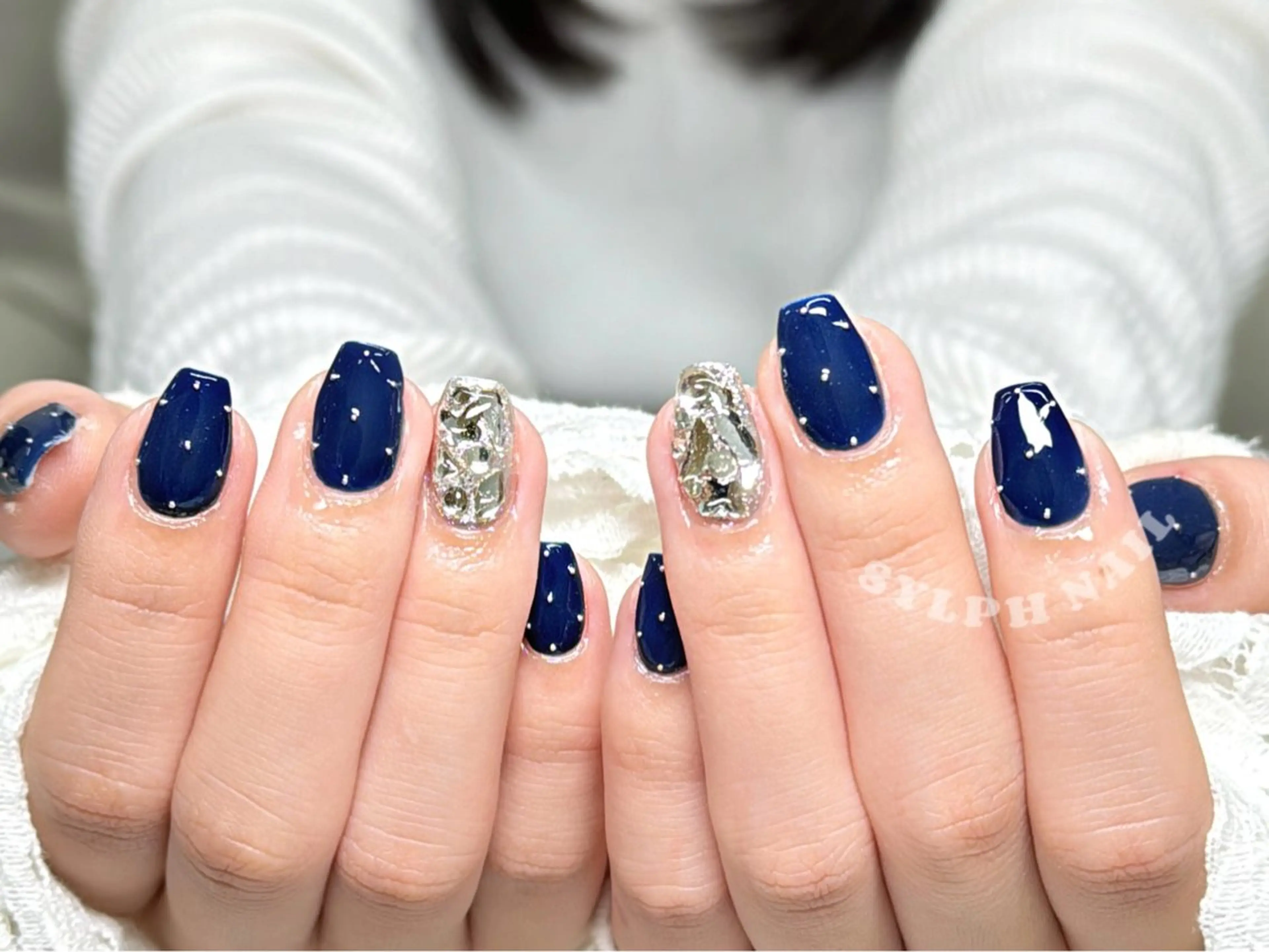 ネイル オーロラネイル 長さ出し フレンチネイル ジェルネイル ガラスフレンチ ハンドネイル Rela・S NAILのネイルデザイン