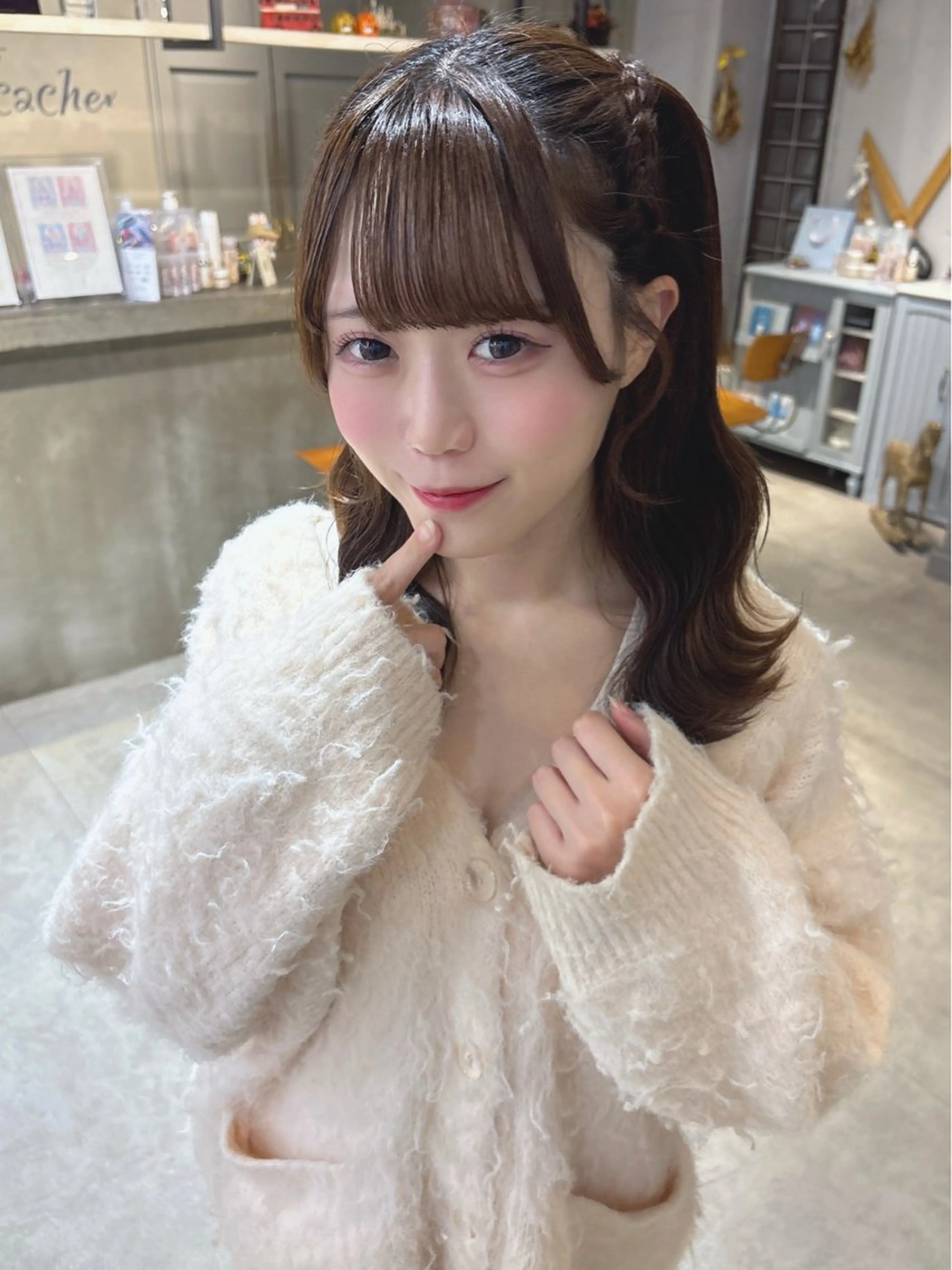 セミロング ヘアアレンジ ヘアセット 🩰ピンクベージュ 💞midori💞のヘアスタイル