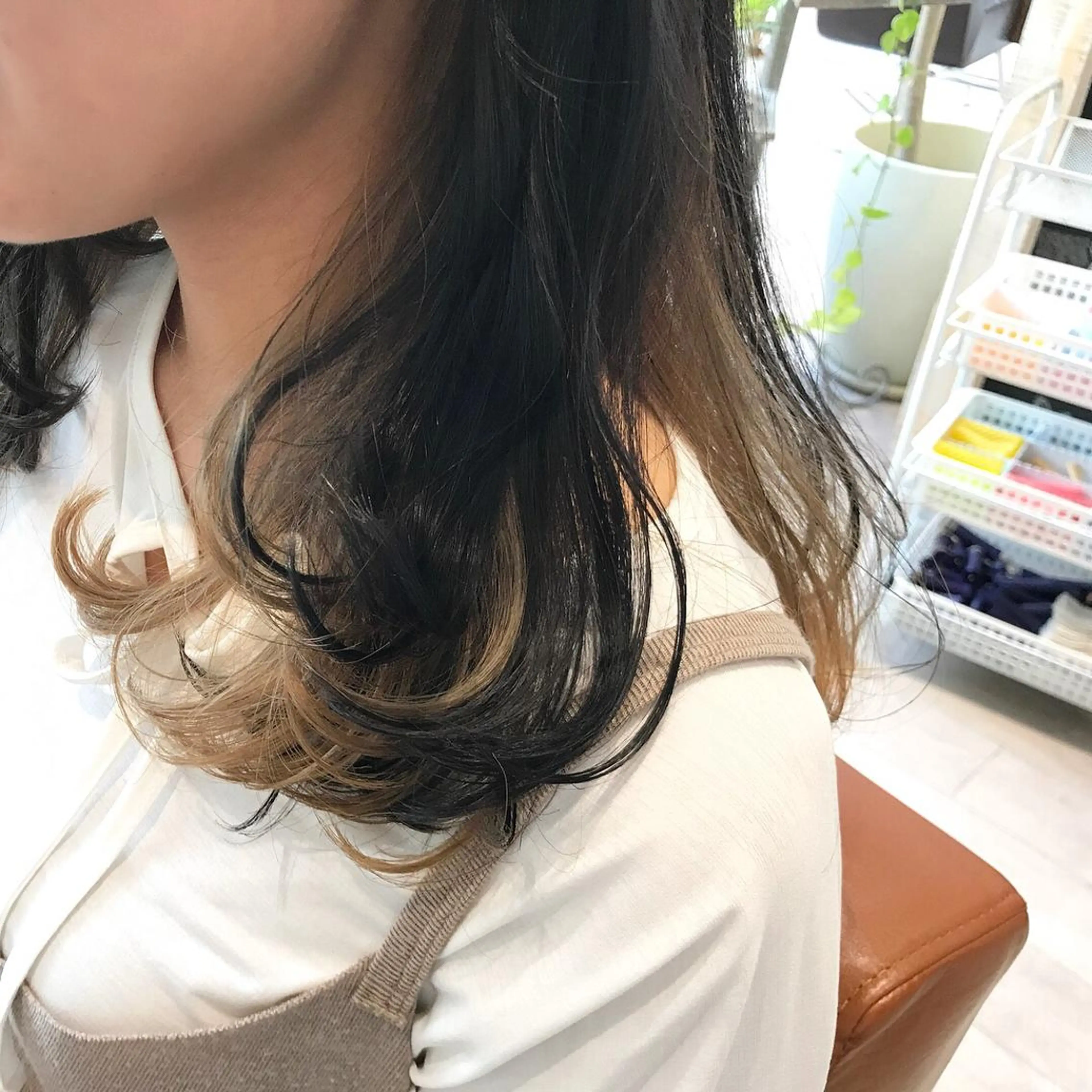 セミロング カラー インナーカラー メンズ指名多数!! SiLO 田島のヘアスタイル