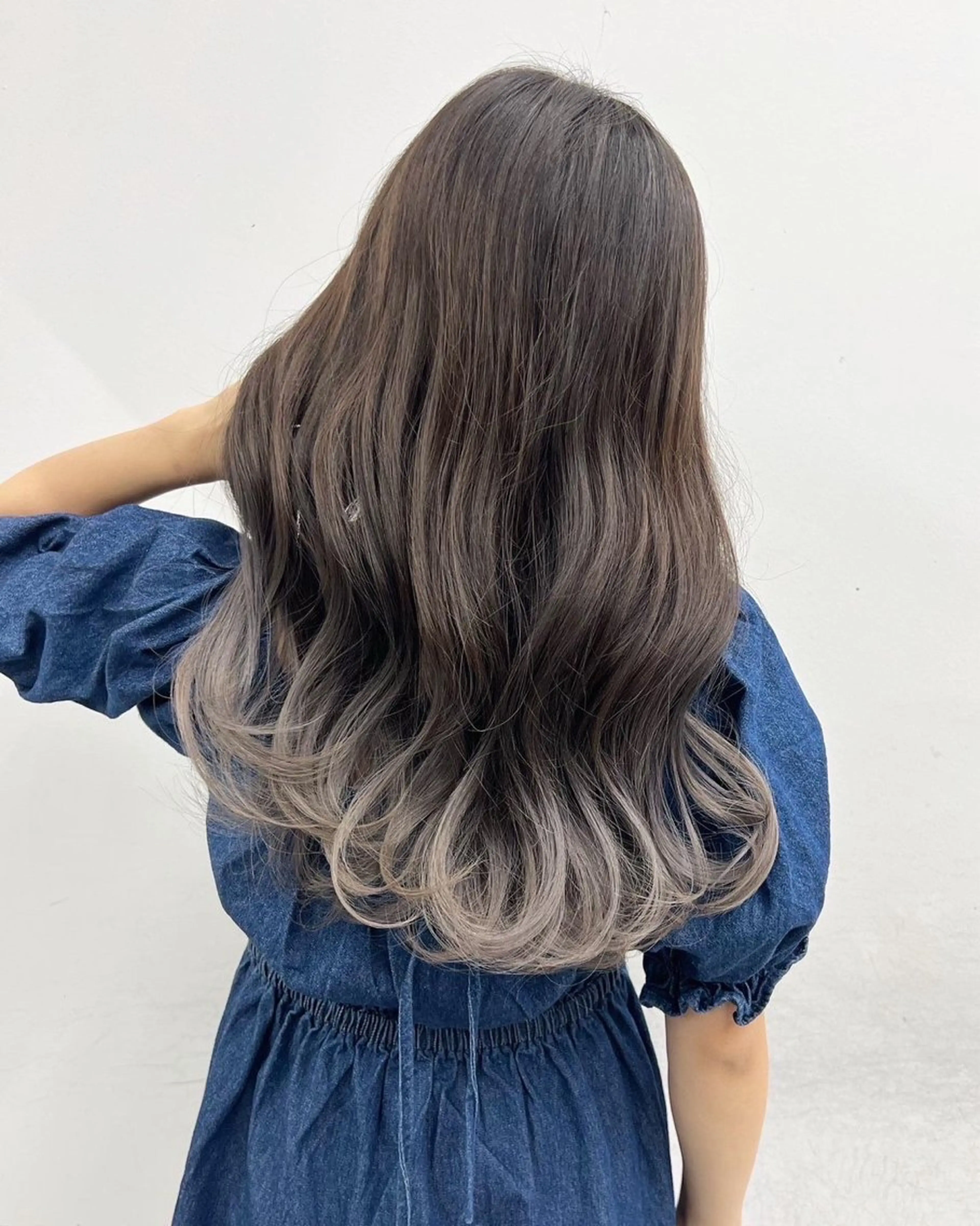 セミロング カラー ブリーチ ヘアカラー トリートメント ✨韓国風カット/艶髪 カラー✨yumeのヘアスタイル