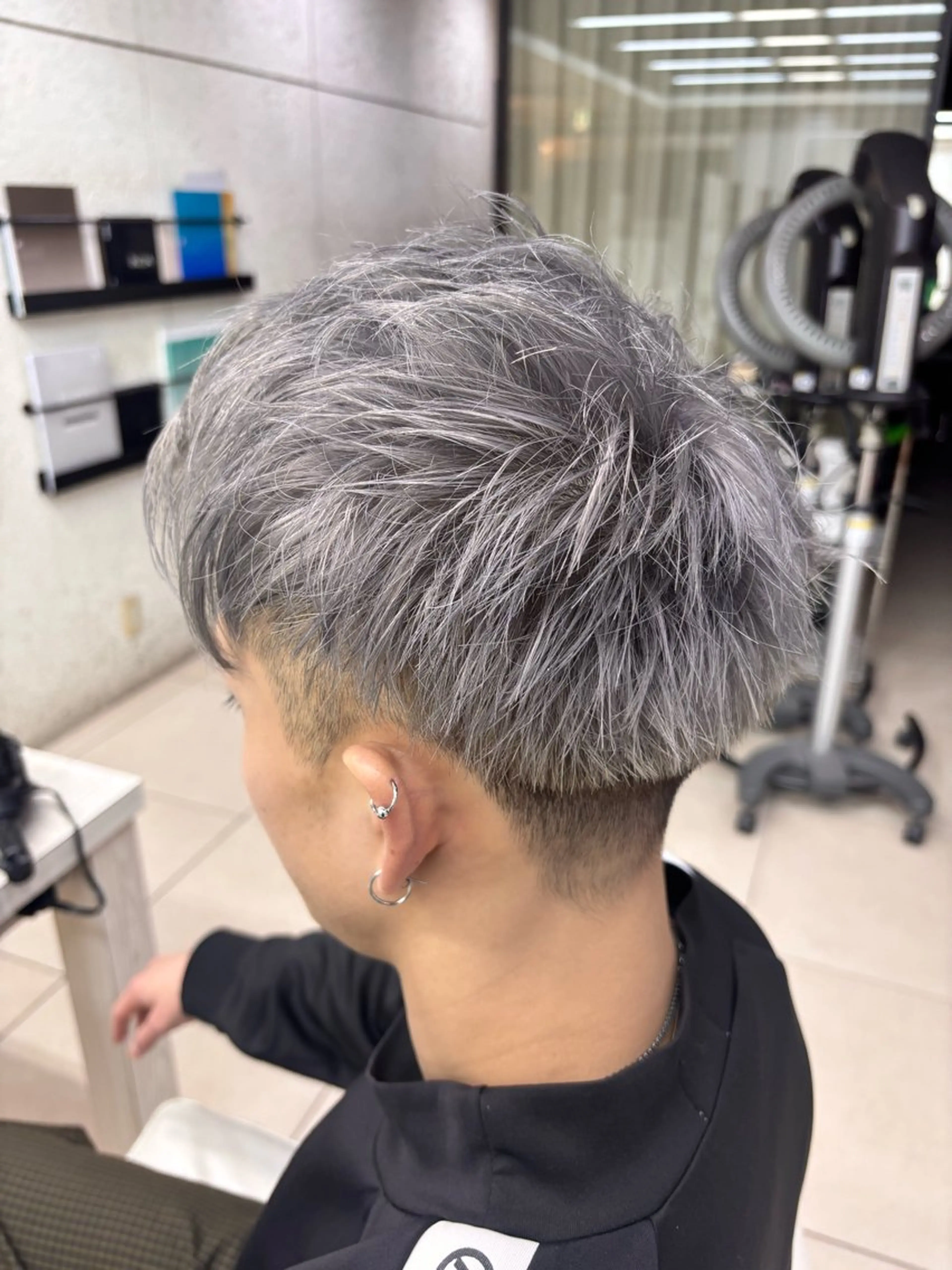 【メンズ限定】ブリーチ＋オンカラーの写真