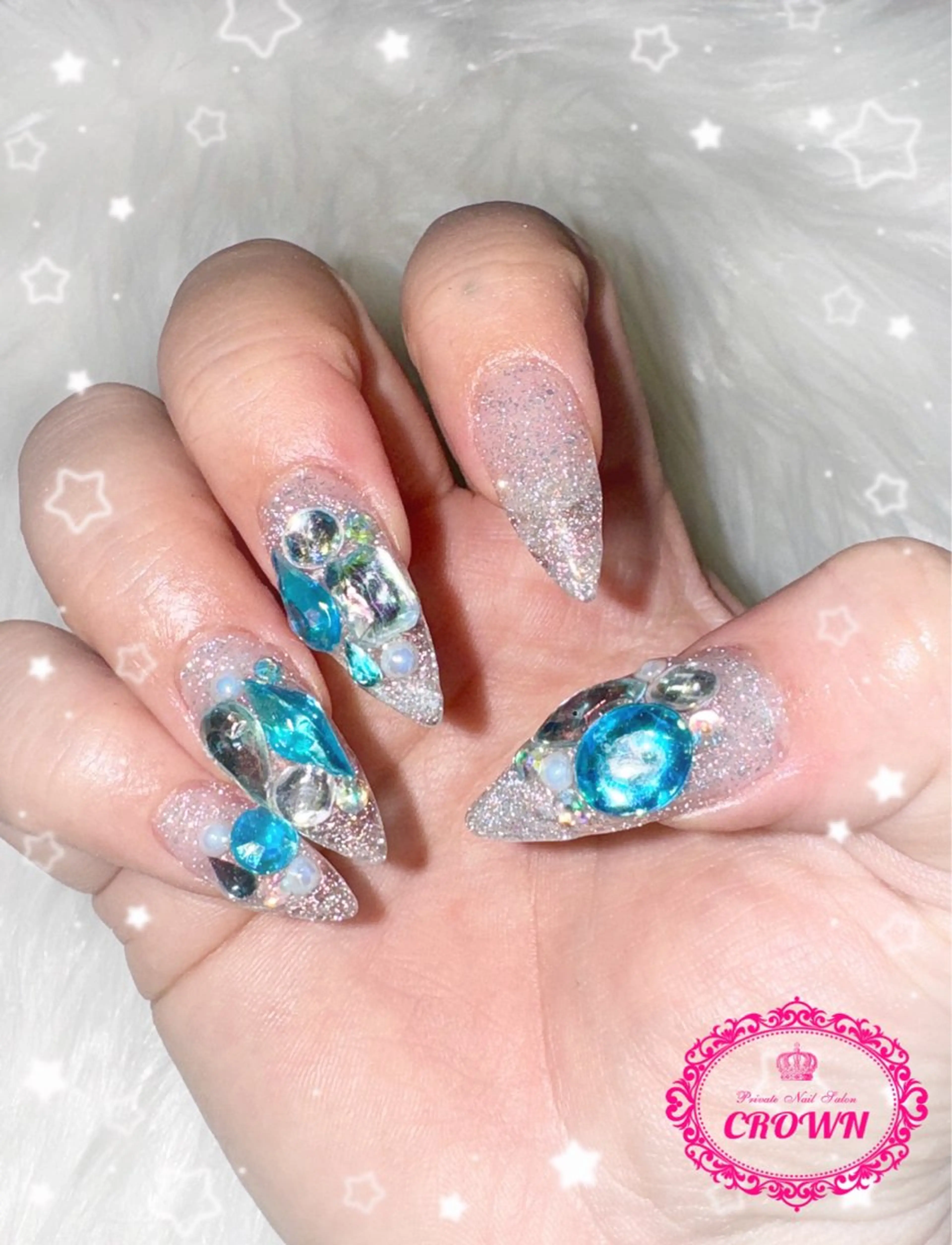 ネイル CROWN プライベートサロンのネイルデザイン