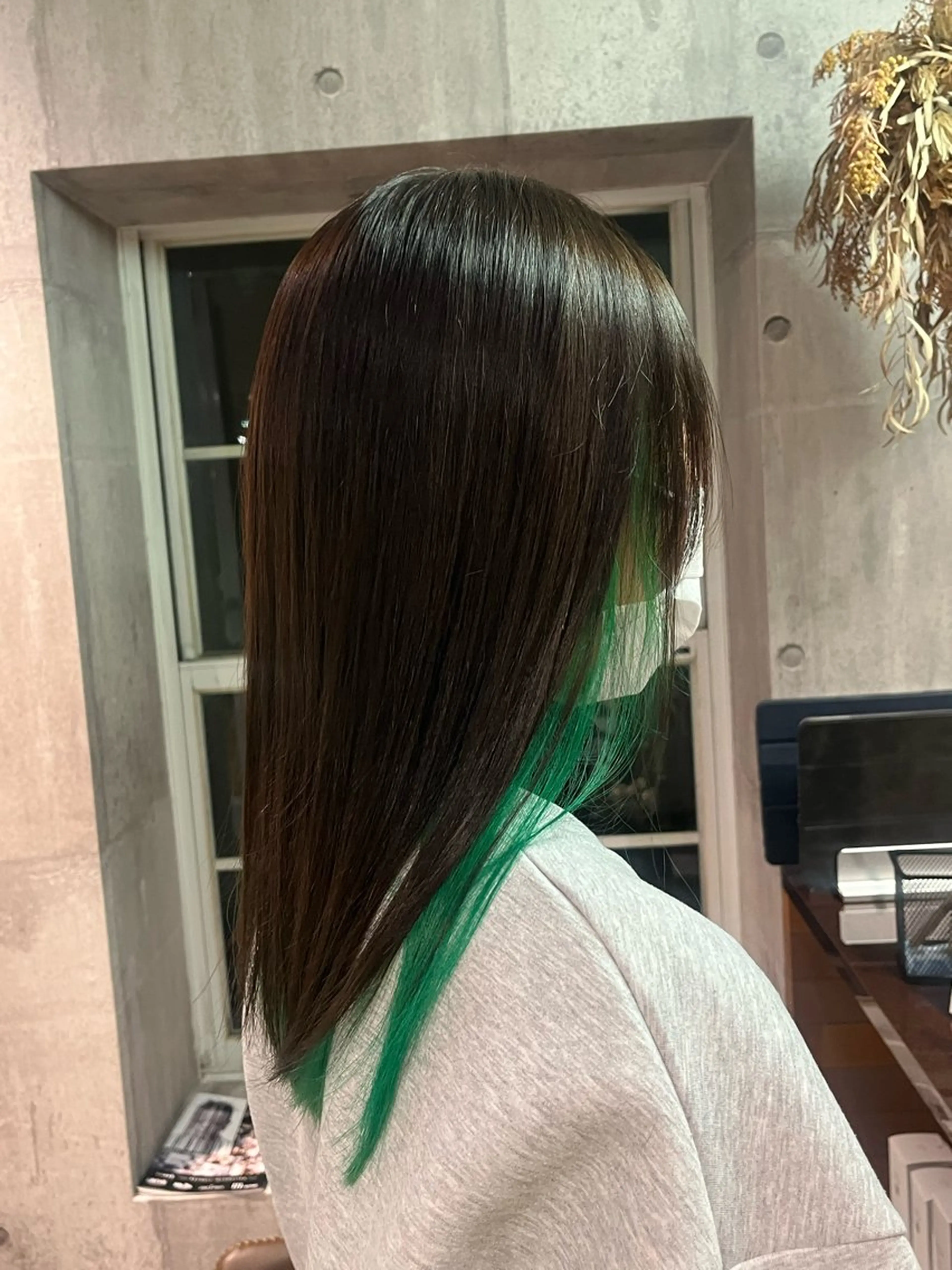 💚(カットなし)ブリーチインナーorイヤリングカラー💚※縮毛矯正履歴のある方はお断りしておりますの写真