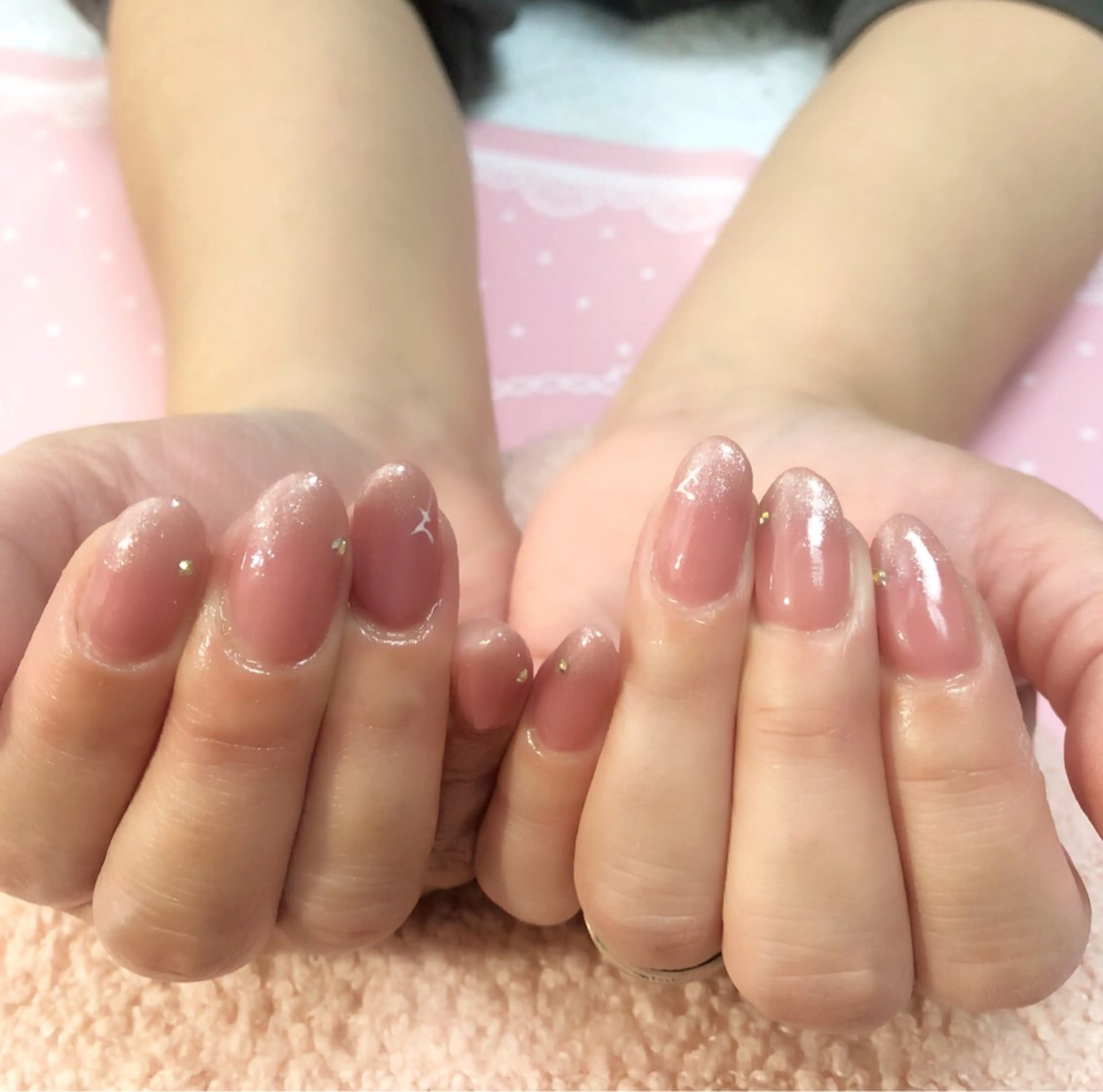 ネイル グラデーション ラメ(グリッター) ラメグラデーション ワンカラーネイル GＬA D所属・ＧＬAD グラットのネイルデザイン