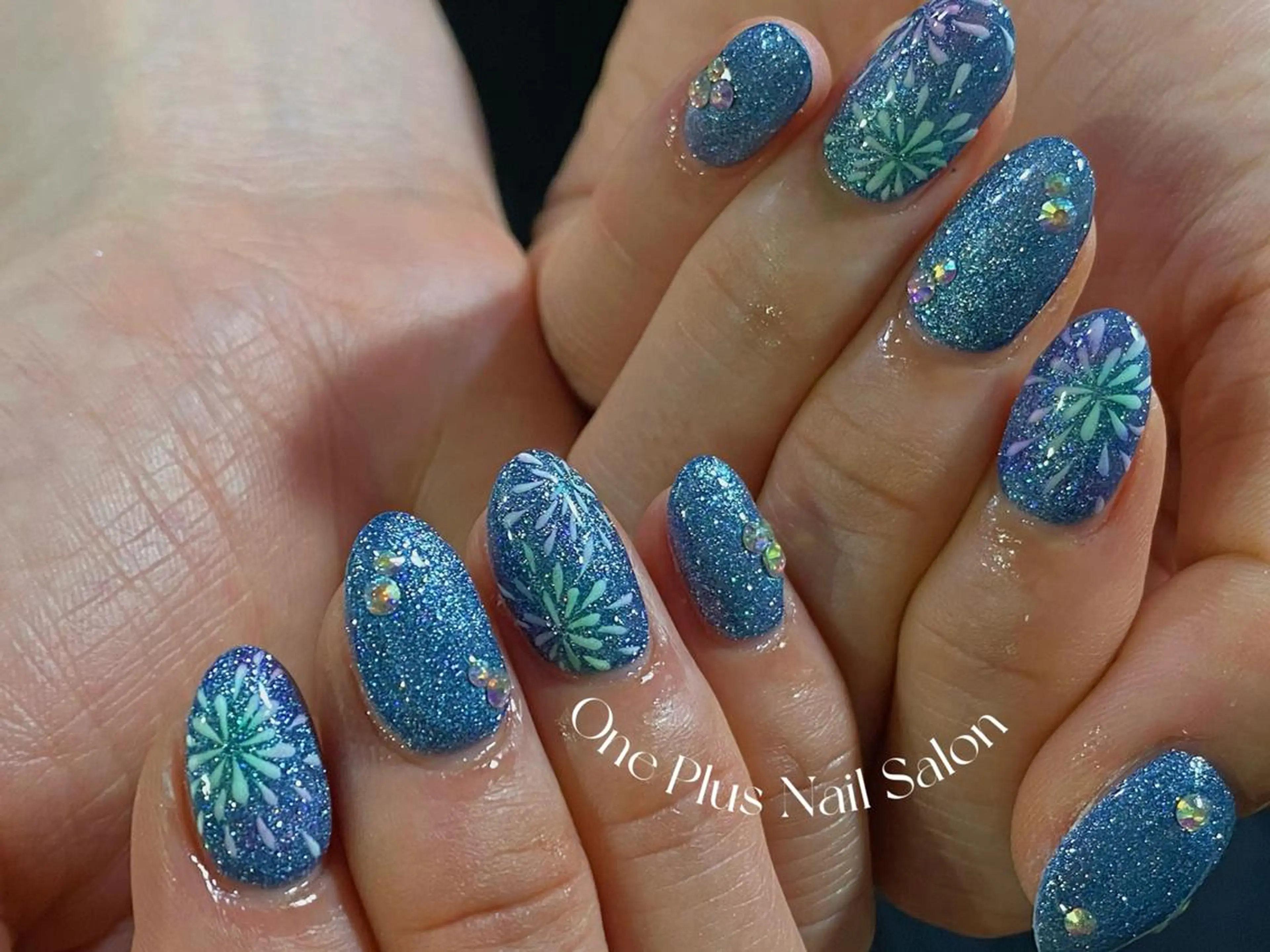 ネイル One Plus Nail Salonのネイルデザイン