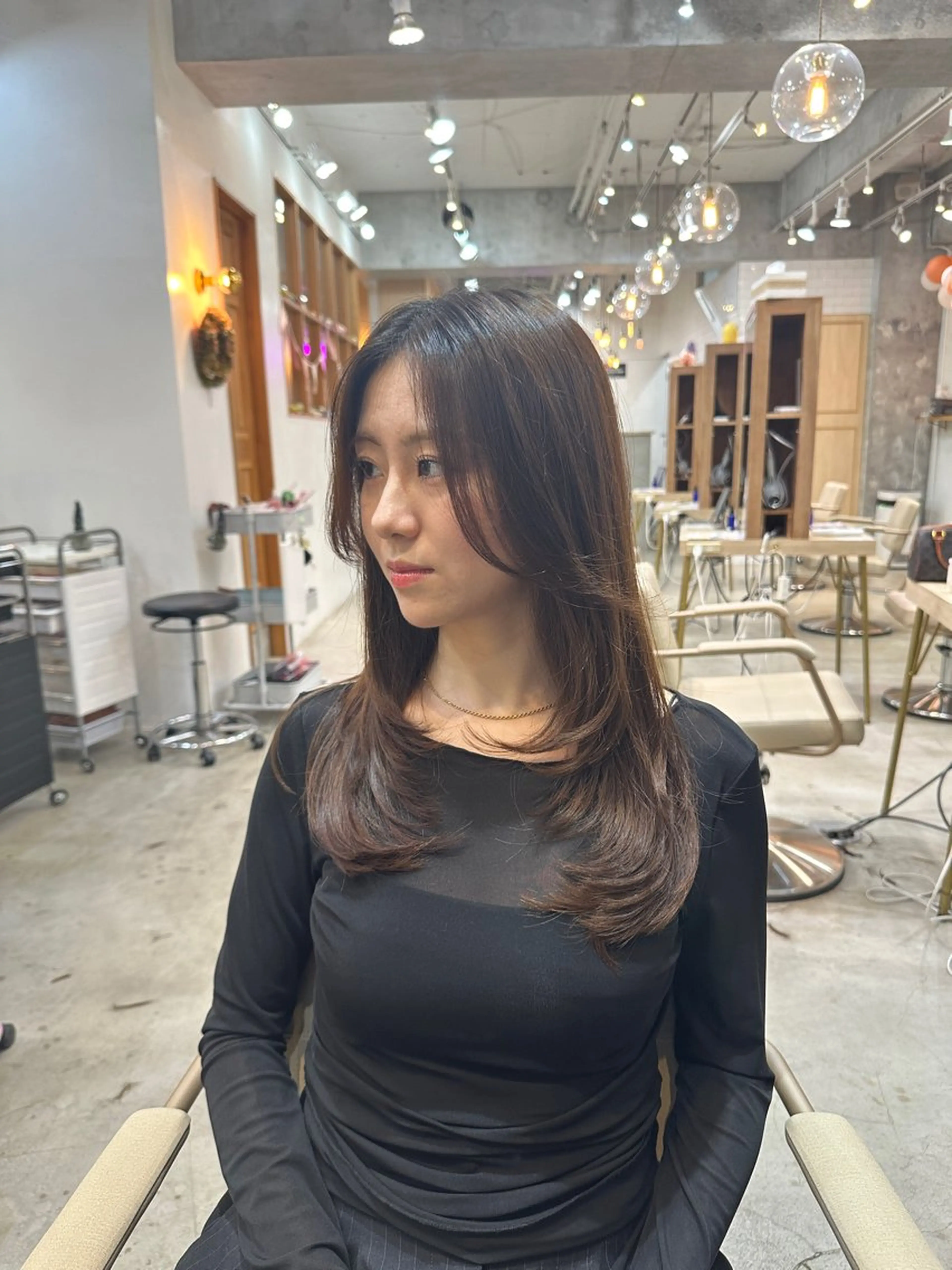 ロング カラー パーマ ハイトーンレイヤー 顔まわりSOTAのヘアスタイル