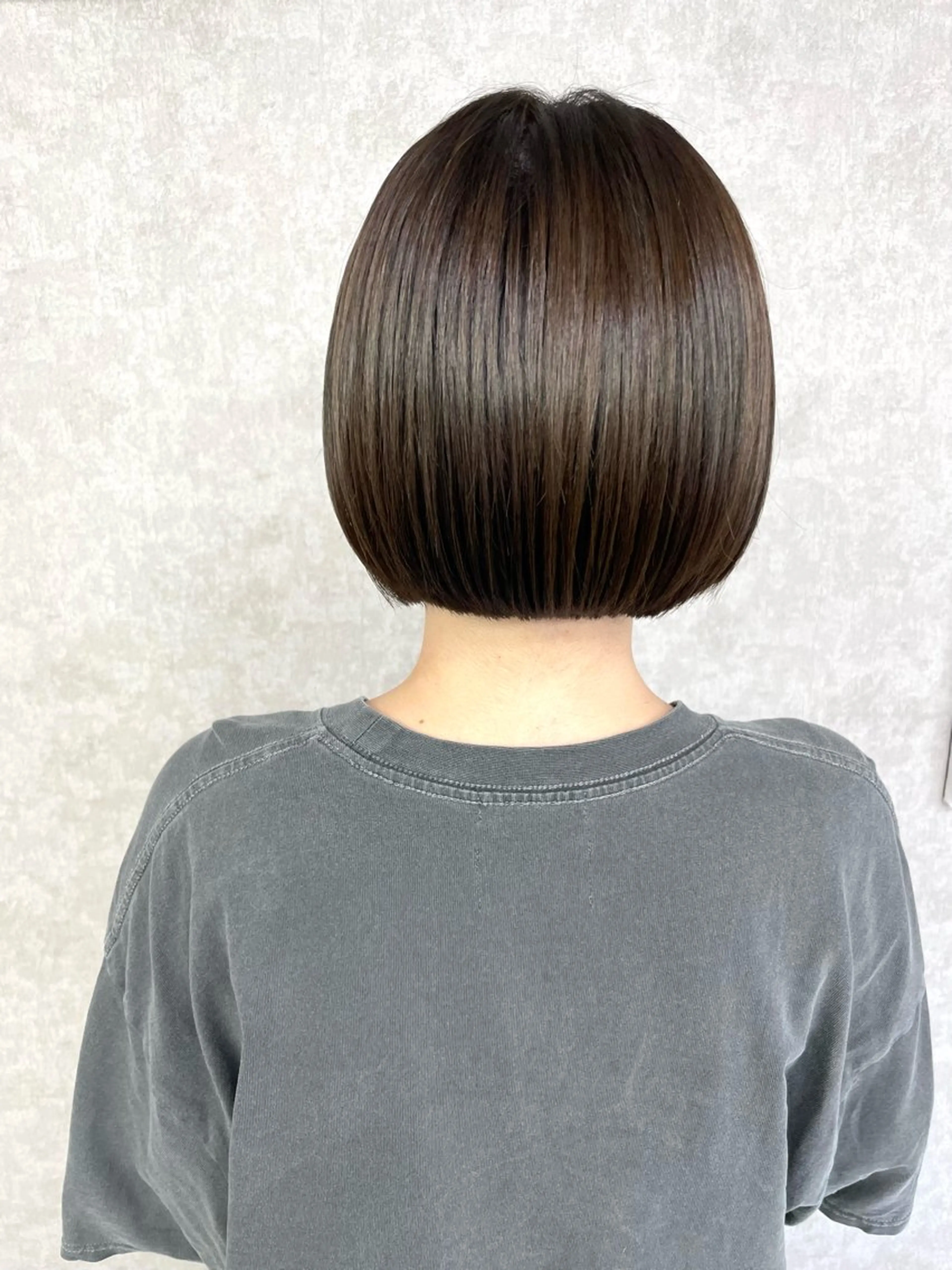 ショート 切りっぱなしボブ ボブ 一戸 亮祐のヘアスタイル