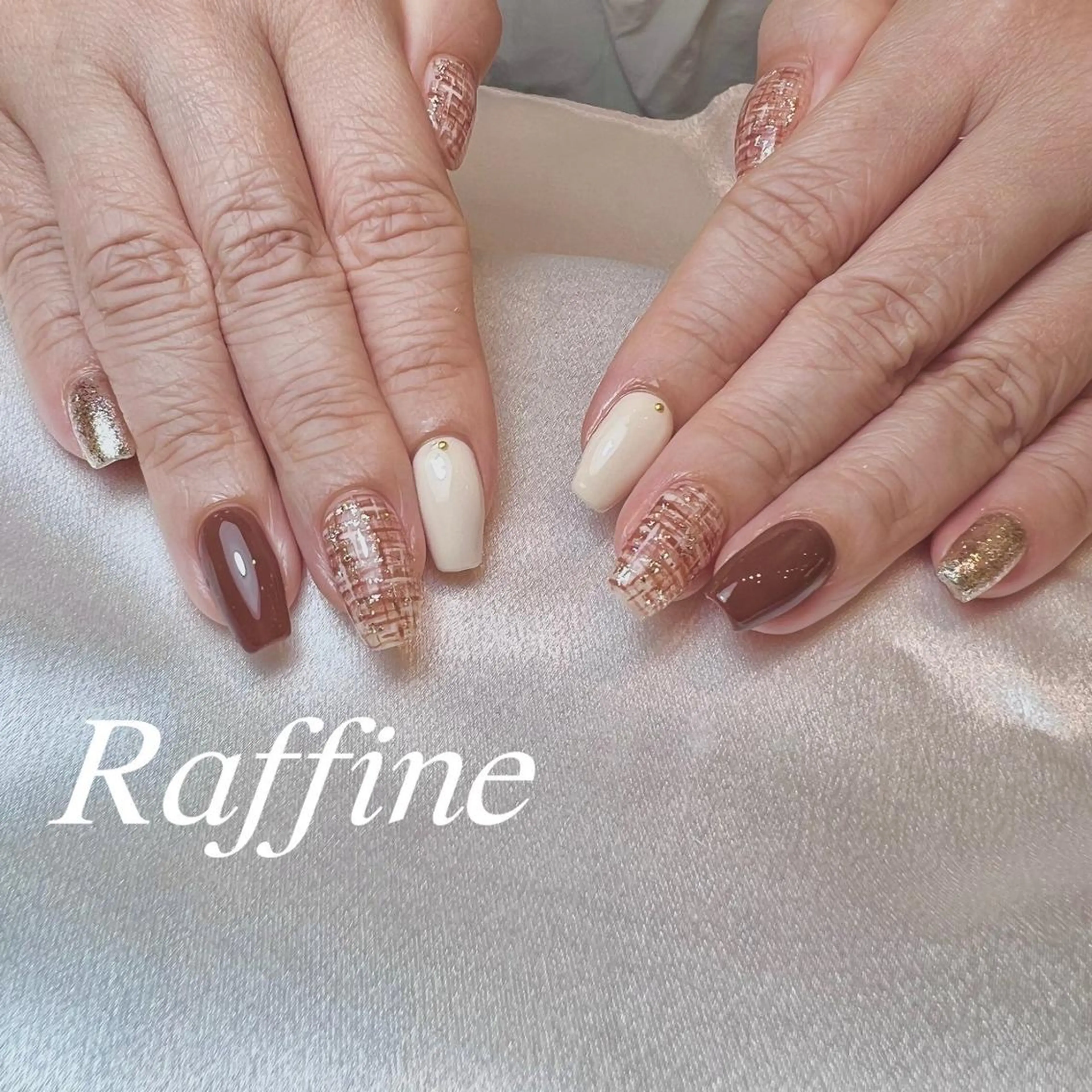 ネイル RAFFINE haru🦋🩵のネイルデザイン