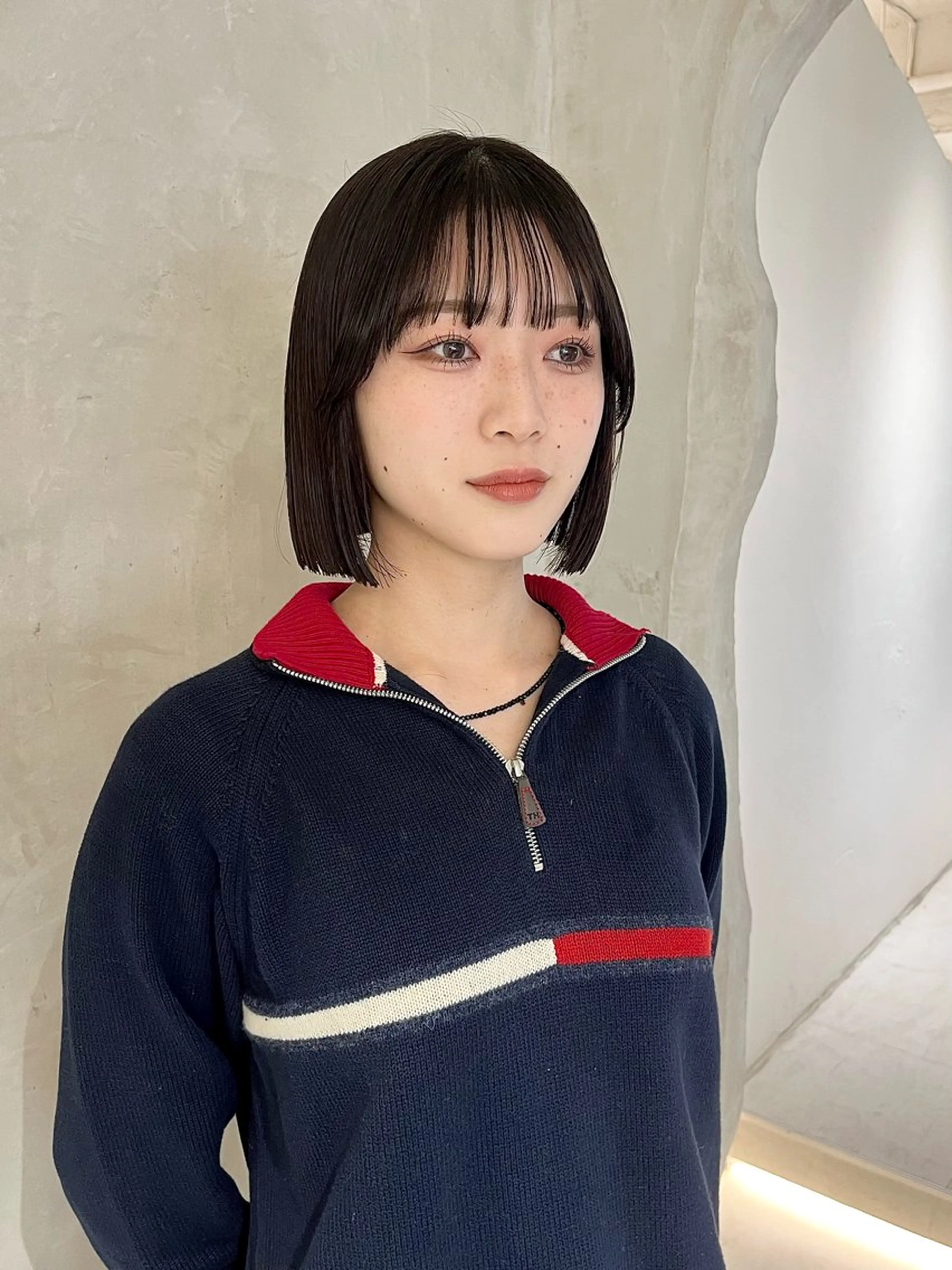 ミディアム カット 縮毛矯正 トリートメント effect横浜所属・切りっぱなしボブ/ 艶カラー/綾莉のヘアスタイル