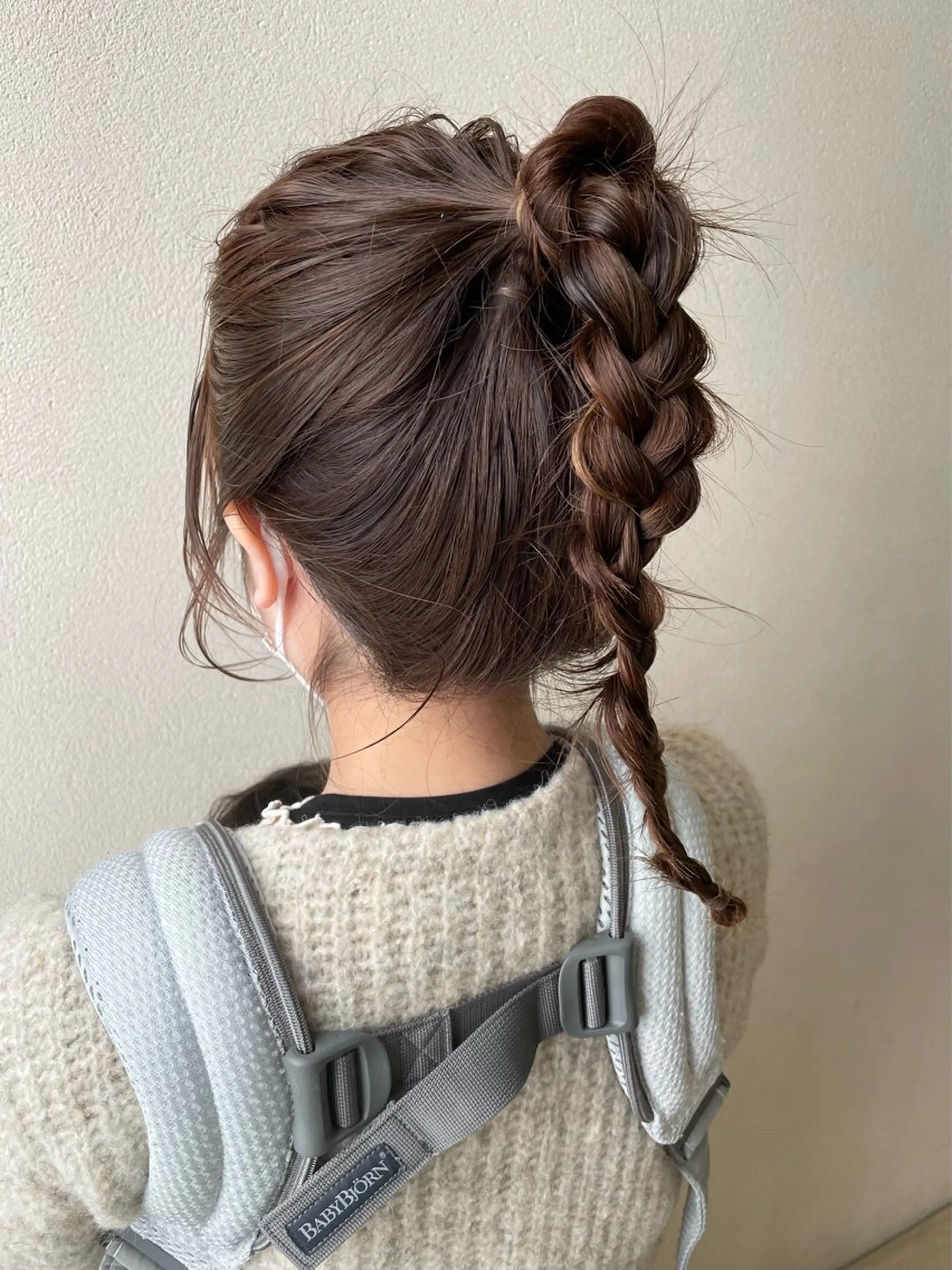 セミロング ヘアアレンジ 三つ編み 沢田 瞳のヘアスタイル