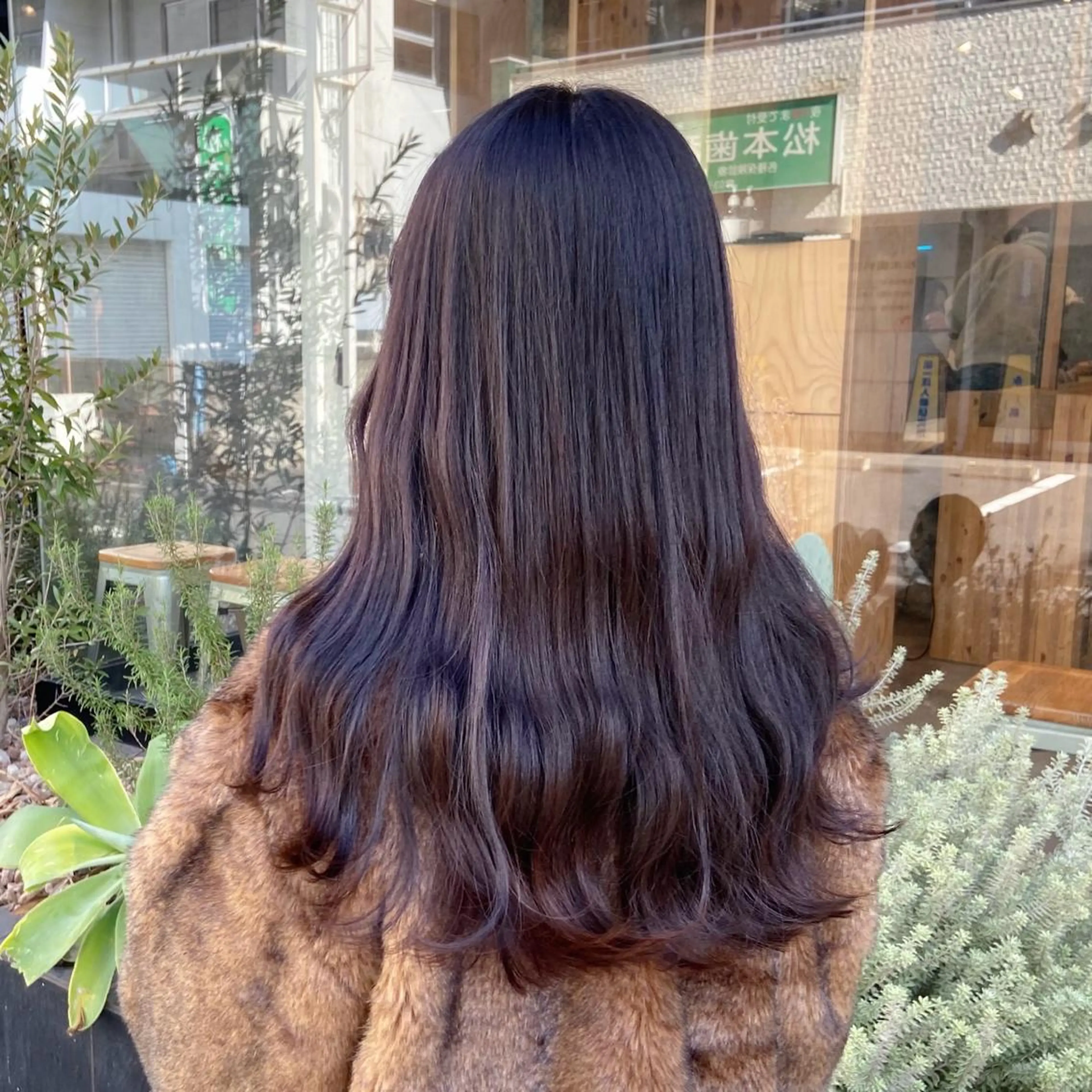 ロング カット ヘアカラー トリートメント 🍒マツダ エナ🤍のヘアスタイル