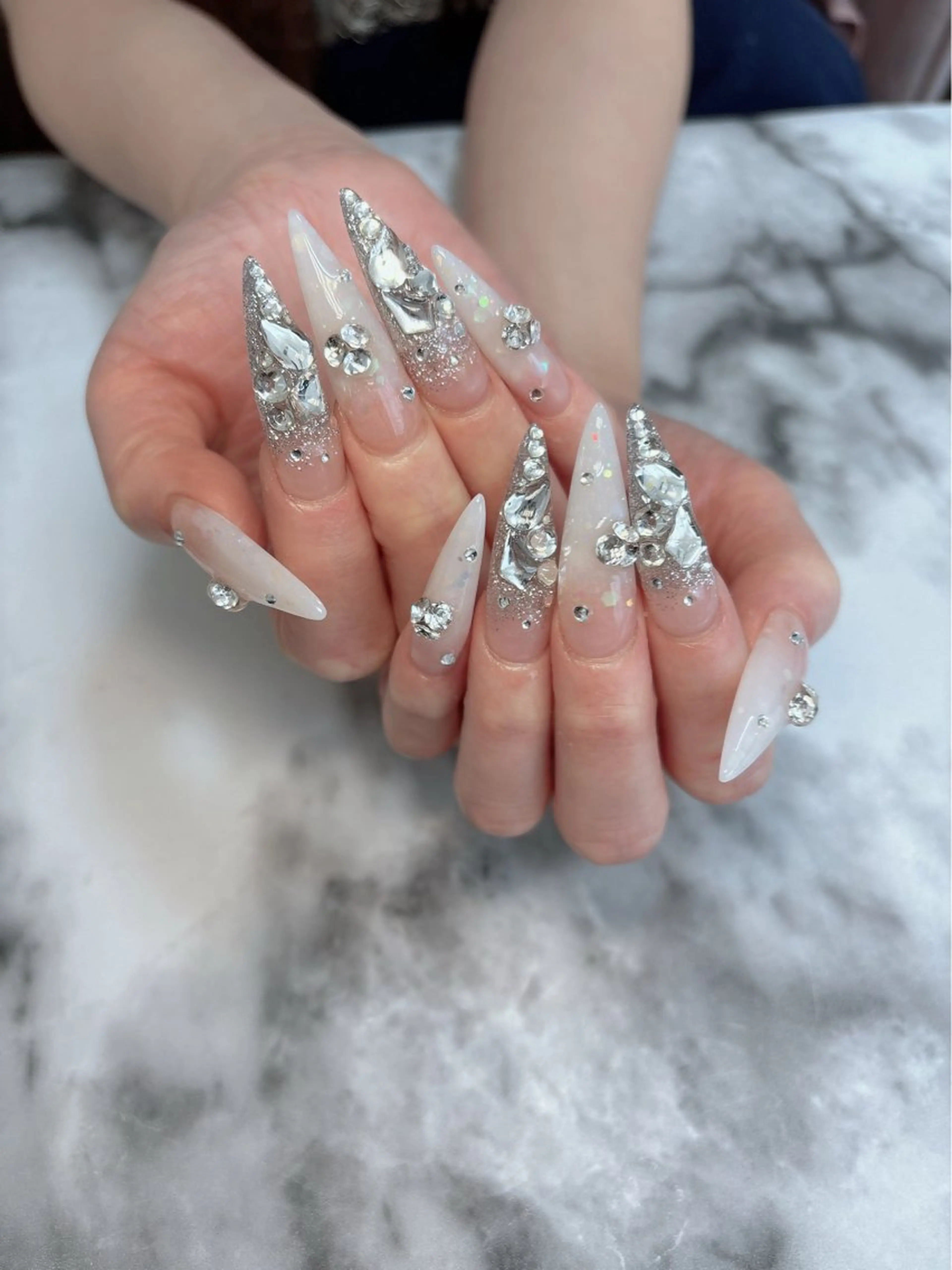 ネイル ロングネイル ハンドネイル salon de belnetta所属・kayo 💅のネイルデザイン