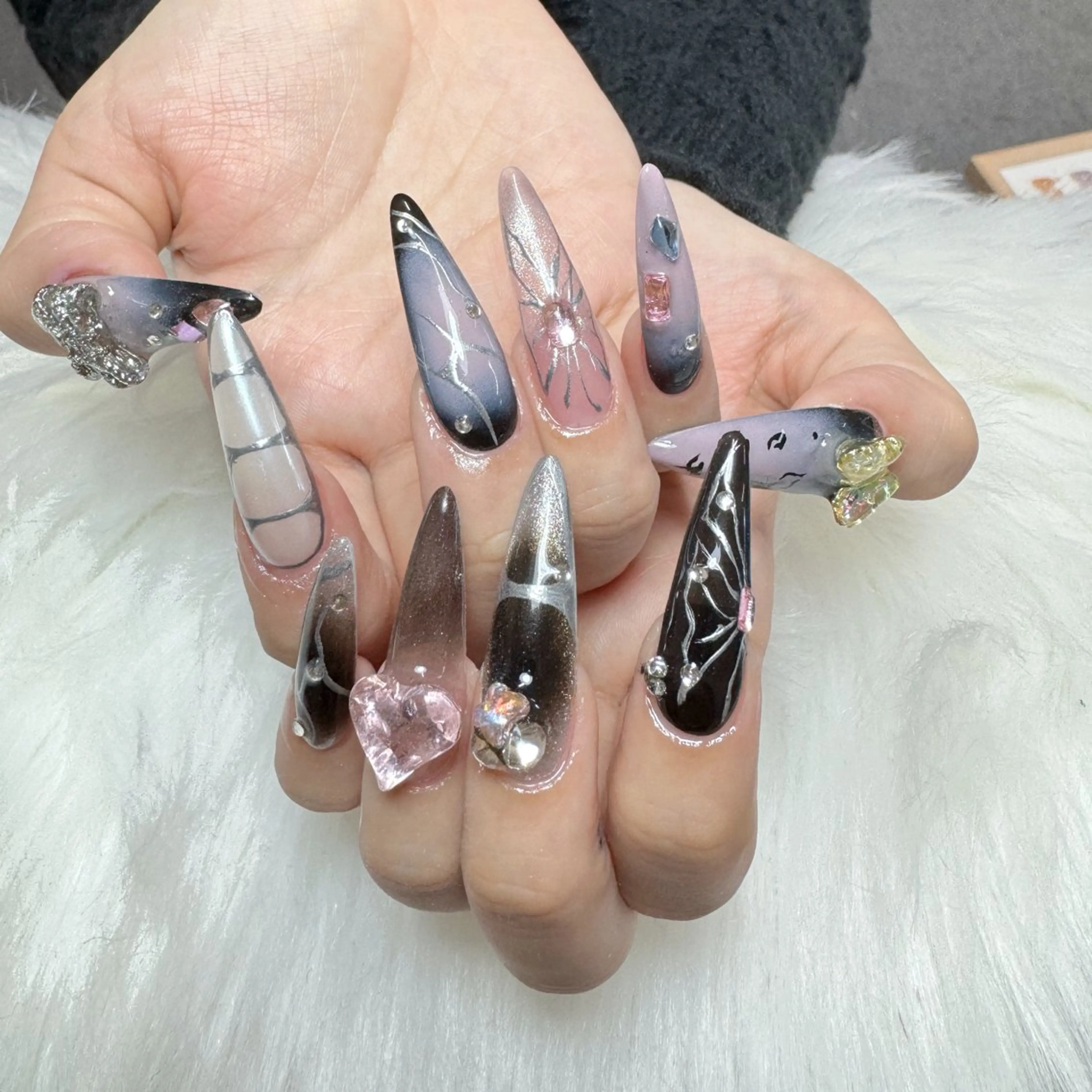 ネイル ハンドネイル 🎀nana🫧 ワンホンネイル🎀のネイルデザイン