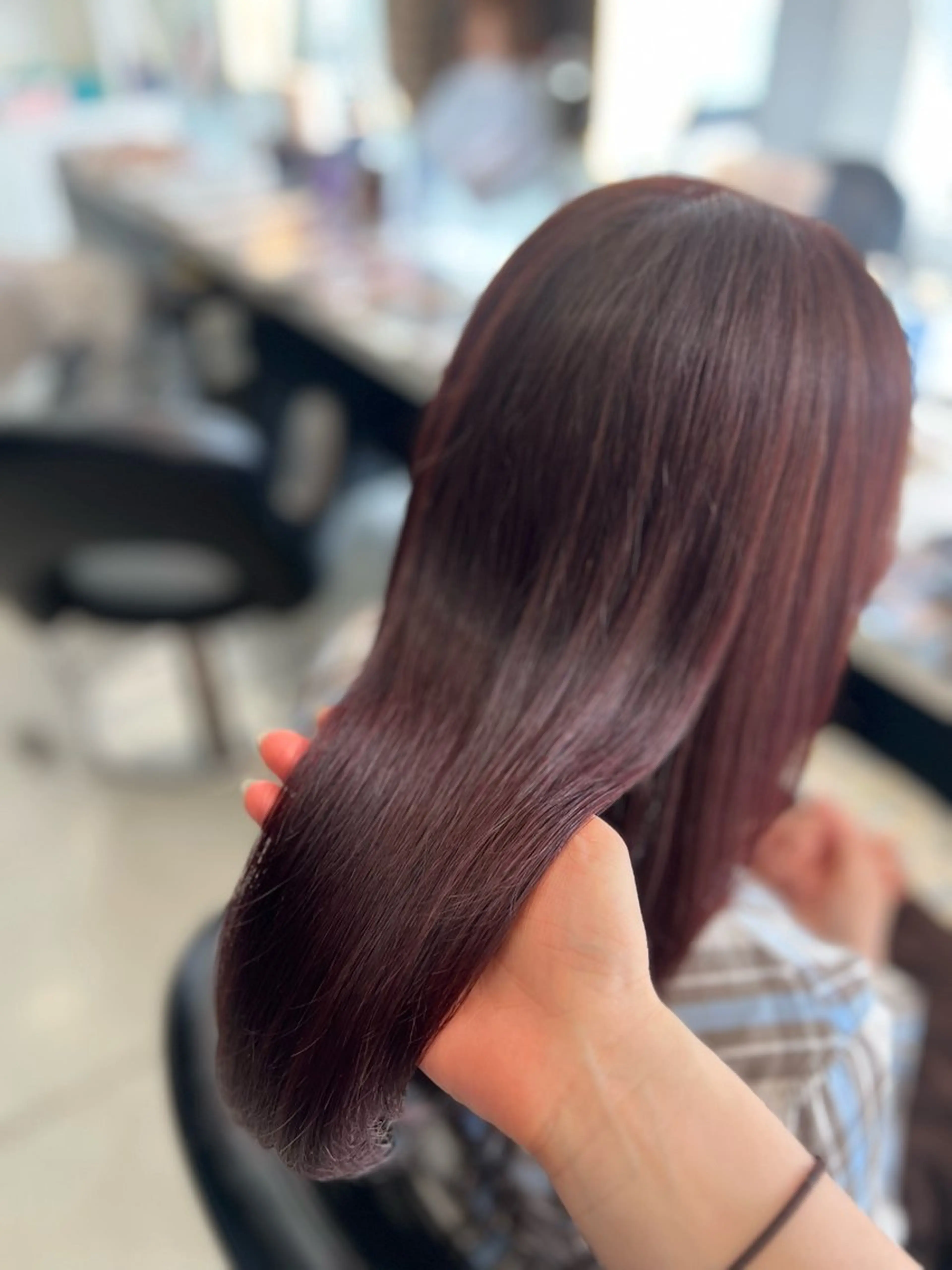 ロング カラー ブラウンカラー ピンクカラー ピンクブラウン 韓国風顔まわり/ベー ジュ/マツエク♡美咲のヘアスタイル