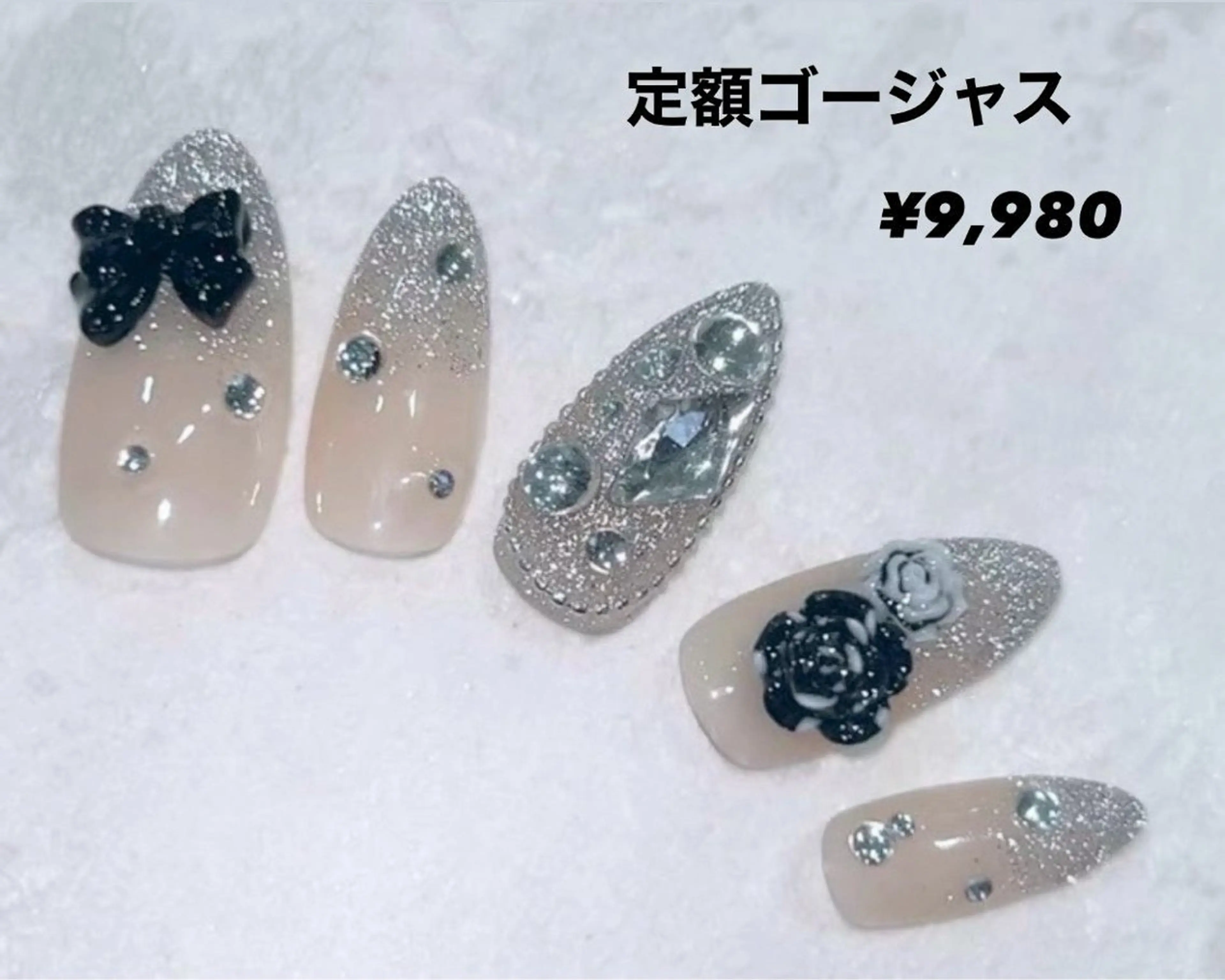 ネイル ゴージャス MARUCHU Ayanaのネイルデザイン