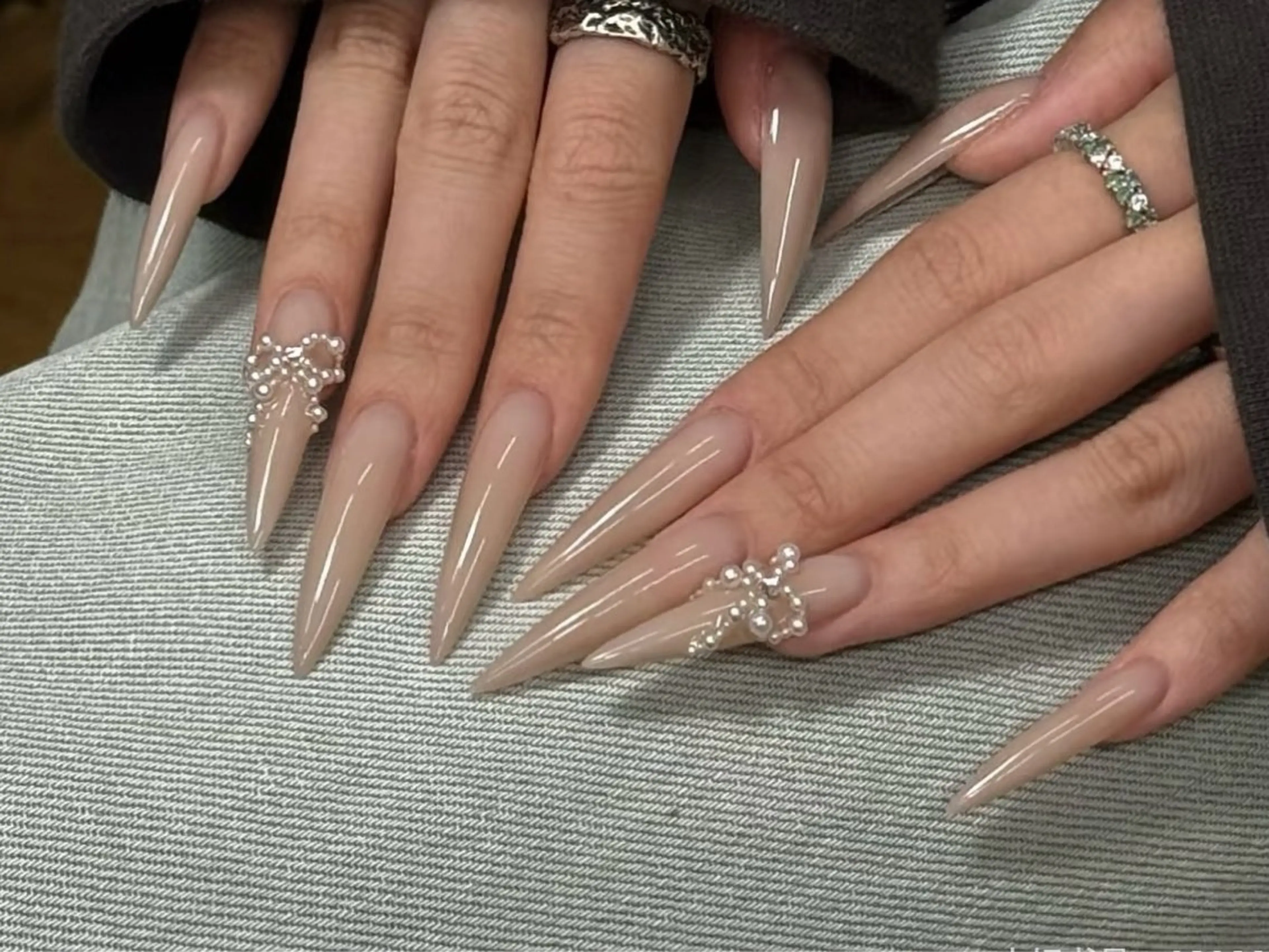 ネイル オーロラネイル チークネイル 長さ出し フットネイル フレンチネイル ハンドネイル J&C Nail Salon吉祥寺所属・YU KIのネイルデザイン