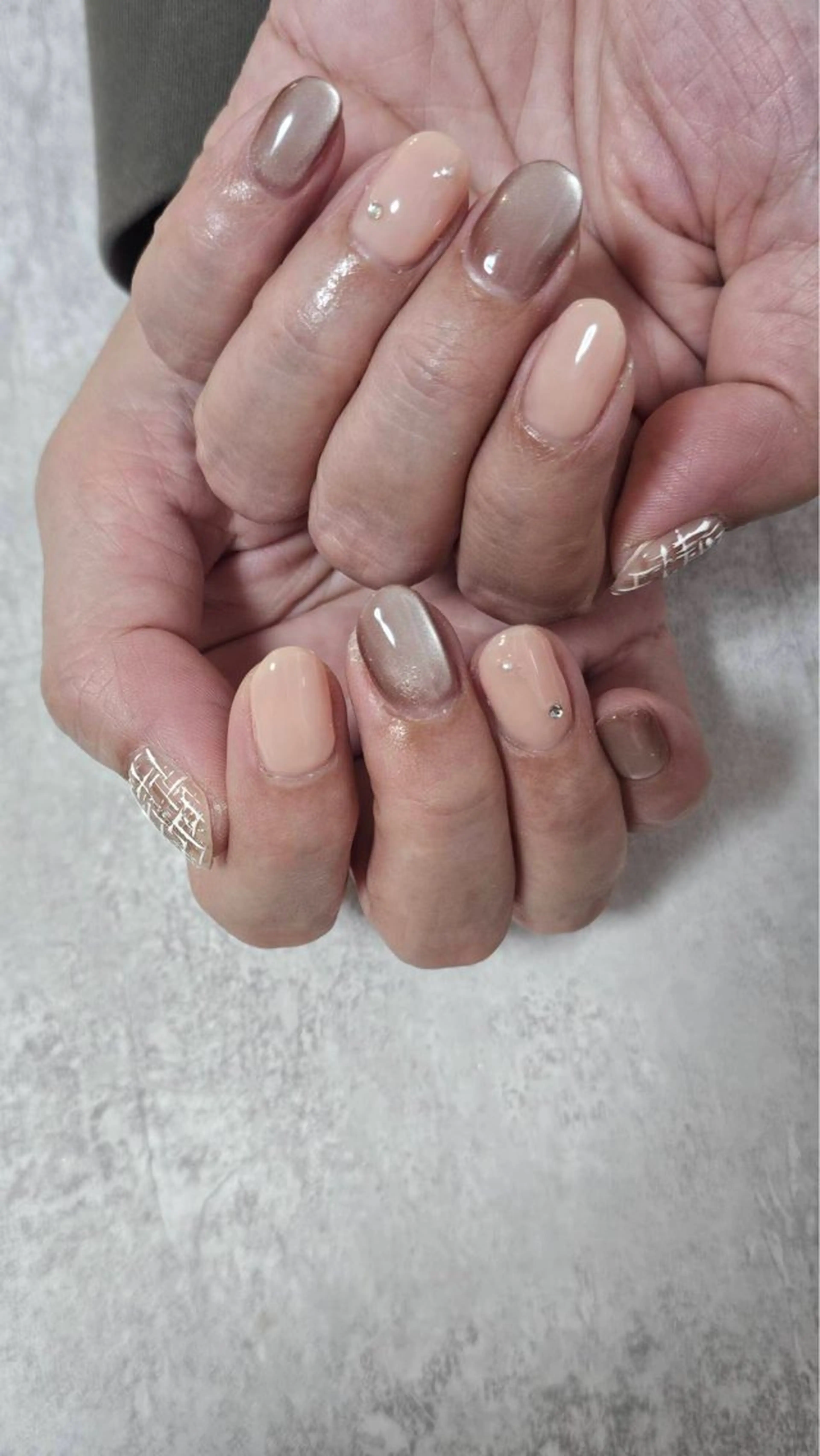 ネイル オーロラネイル ブラウン フットネイル フレンチネイル ジェルネイル Mogu nail 二子玉川のネイルデザイン