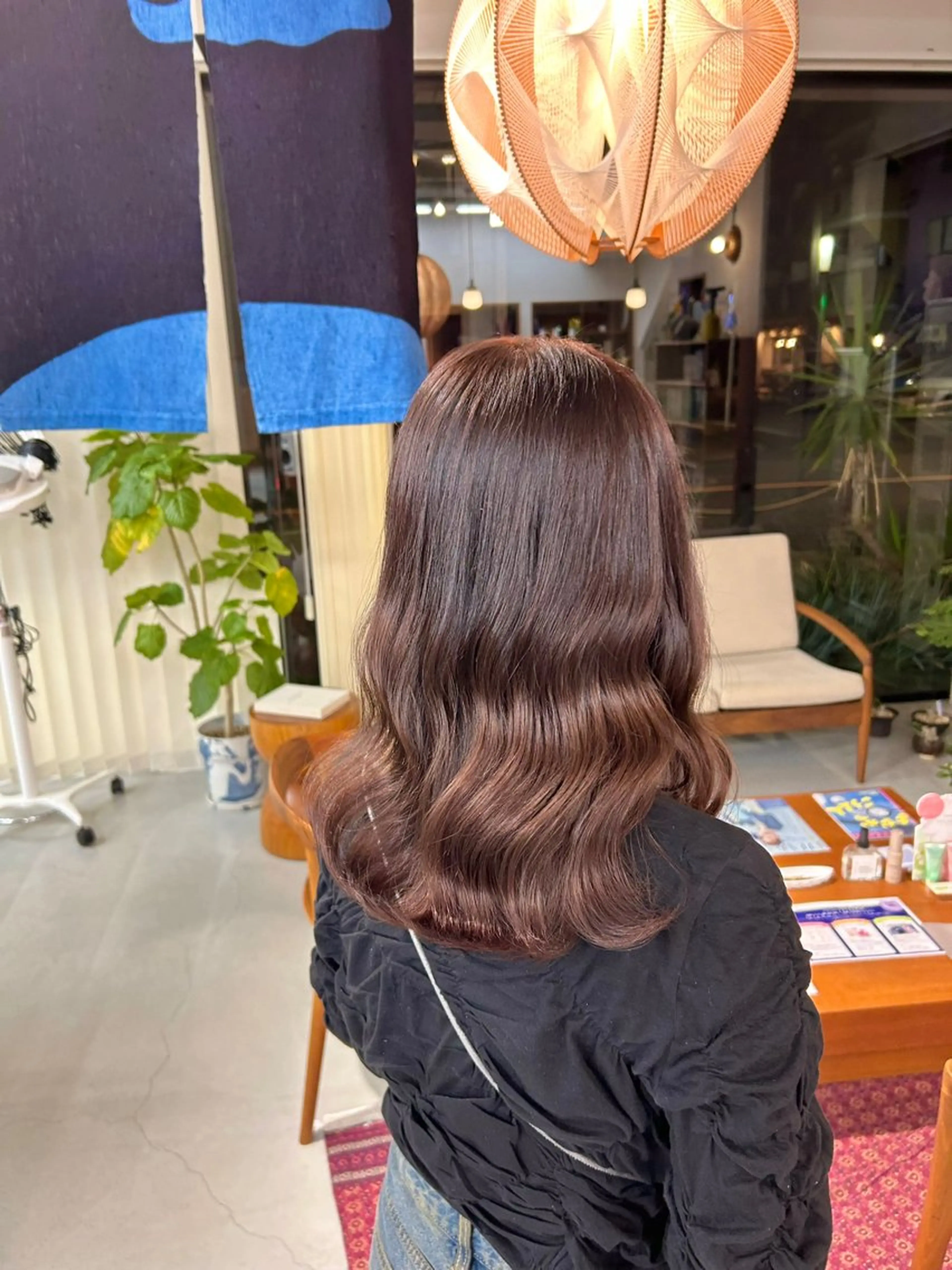 ミディアム カラー ラベンダーカラー 藤原 あかりのヘアスタイル