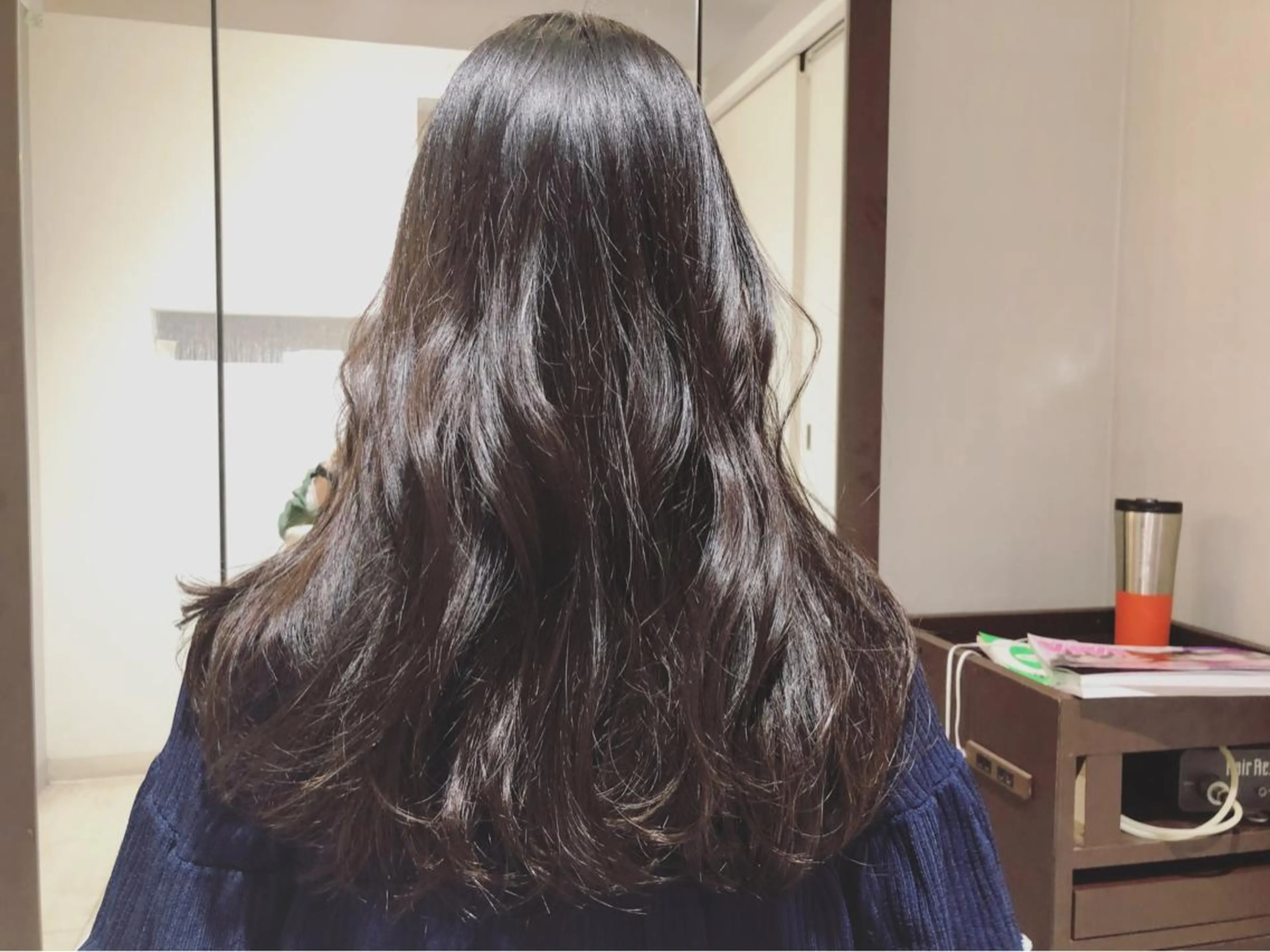 ロング カラー 高澤 まなみのヘアスタイル