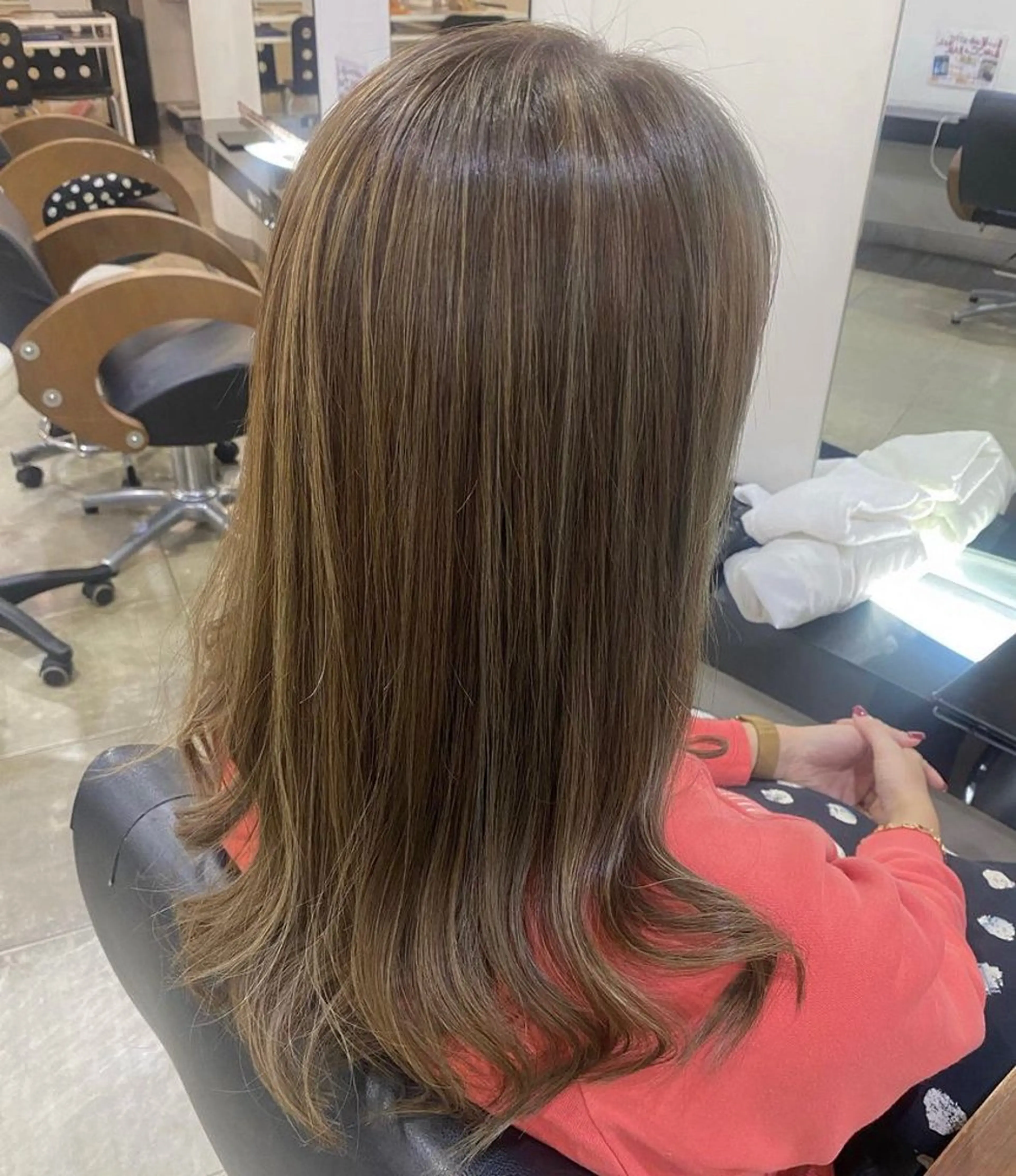 ロング カラー ヘアアレンジ ハイライトカラー ハイライト DISCOHAIRsanc（ルジャルダン町田）所属・烏山 達也のヘアスタイル