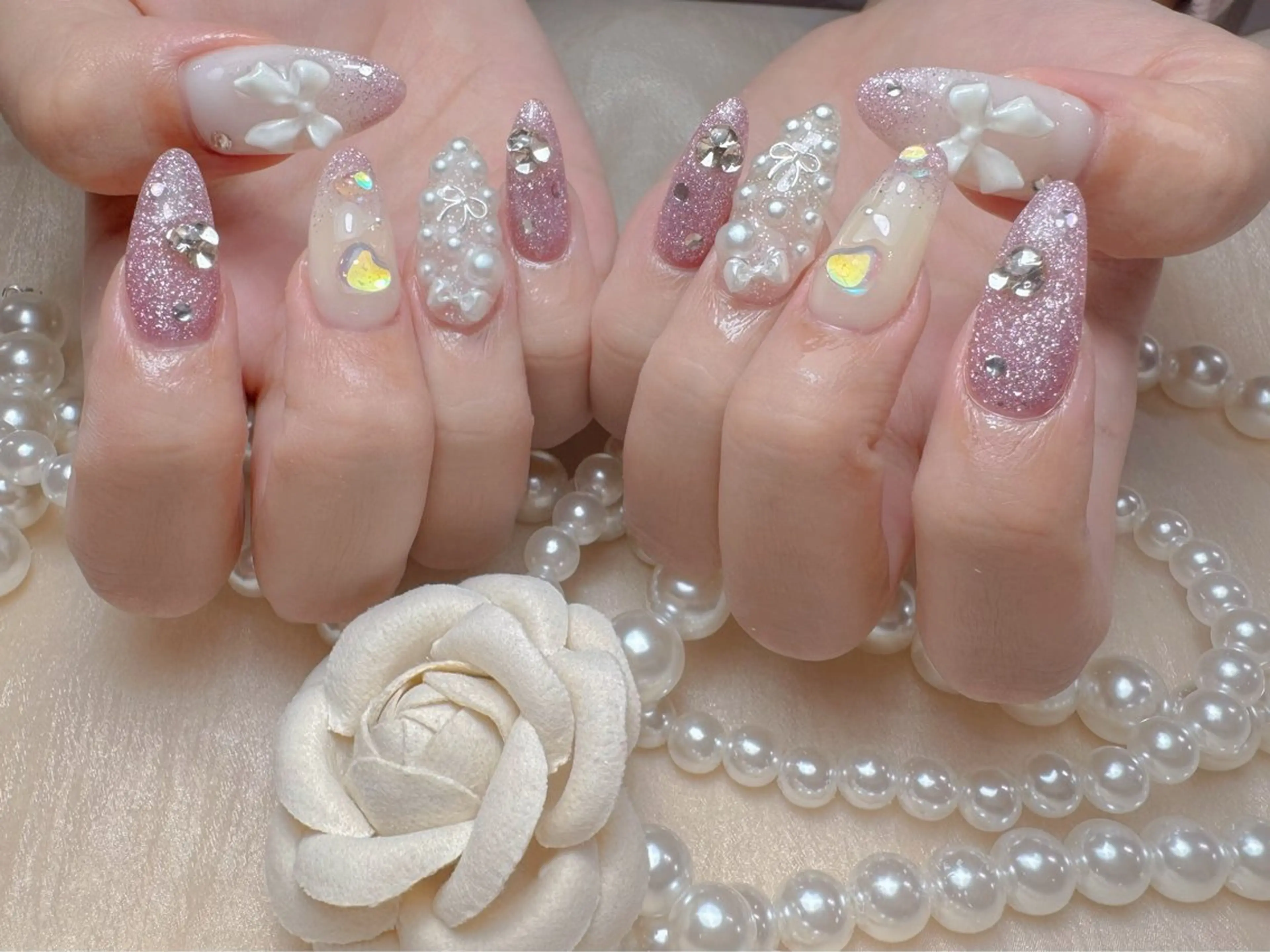 ネイル ハンドネイル マジックミラー所属・マジック ミラーのネイルデザイン