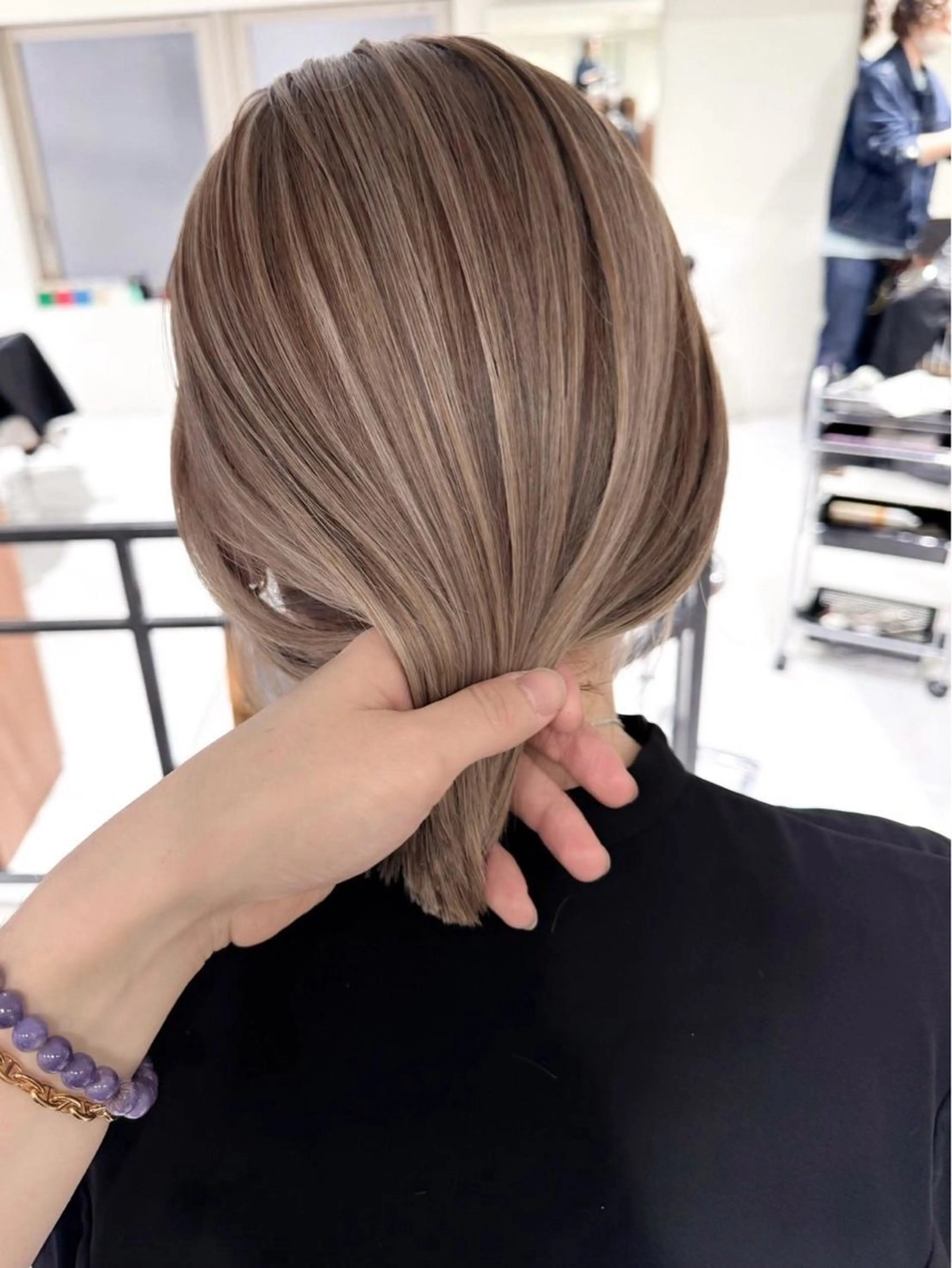 ミディアム ショートボブ ボブ ハイライト 髪質改善 レイヤーカット トリートメント JILBLAN京都 ショート/ハイライトのヘアスタイル