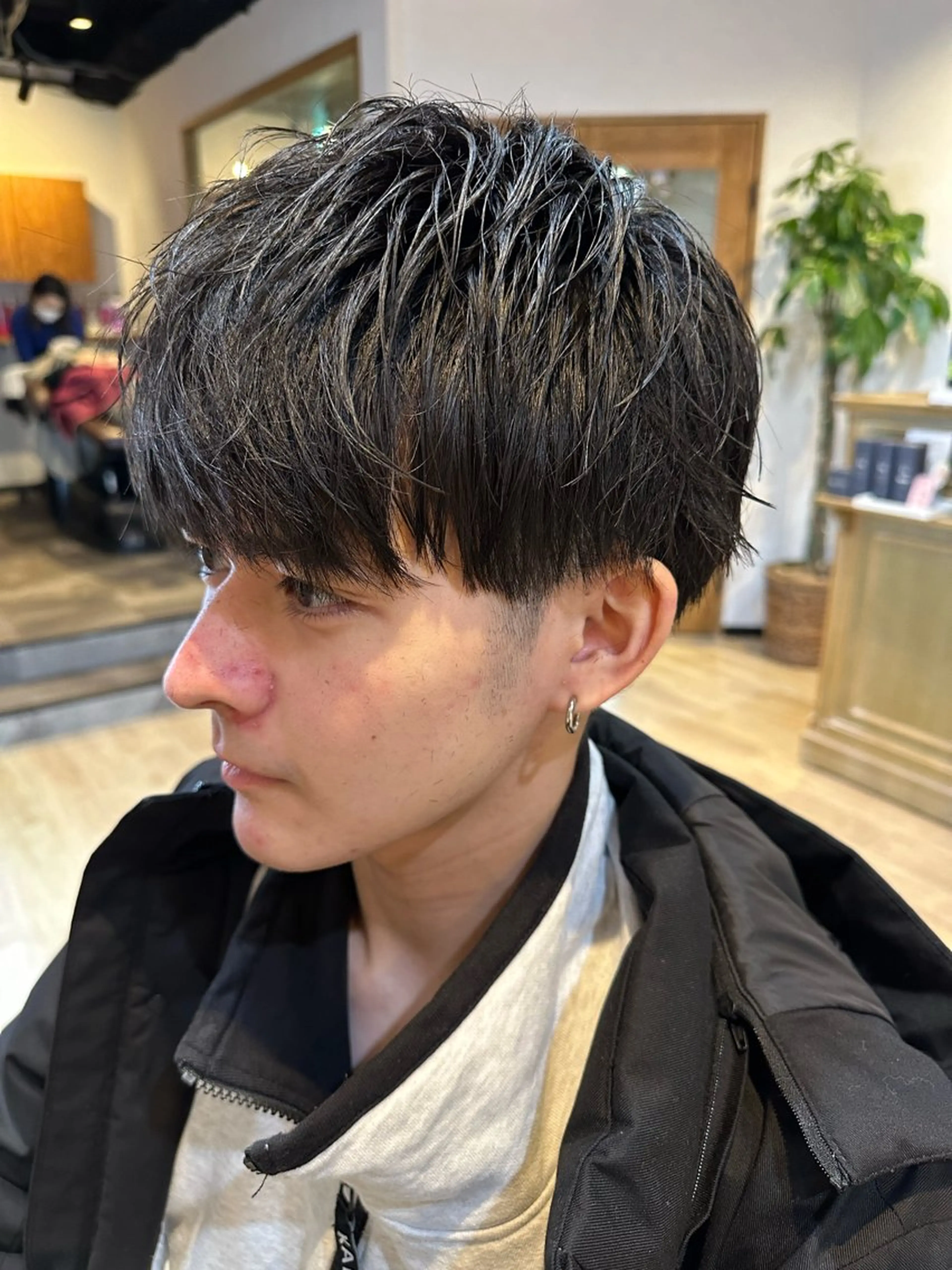 メンズ カット 髪質改善&ストレート ‪✂︎‬鈴木青樹のヘアスタイル