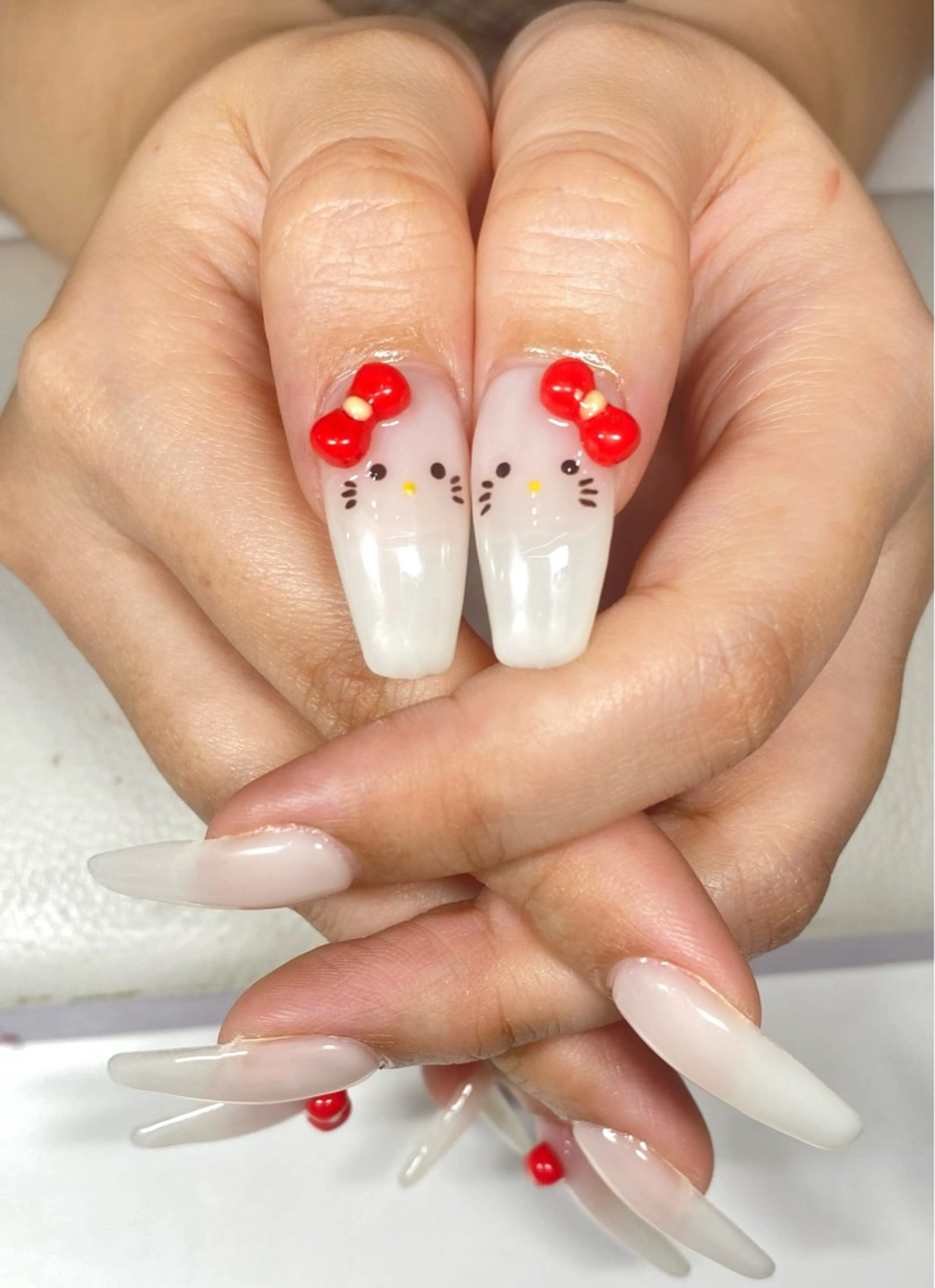 ネイル ロングネイル Hi Beauty 渋谷(ネイル、ハイパーナイフ6、脂肪れいきゃく、マッサージ＆エステサロン)所属・Hi beauty 渋谷のネイルデザイン