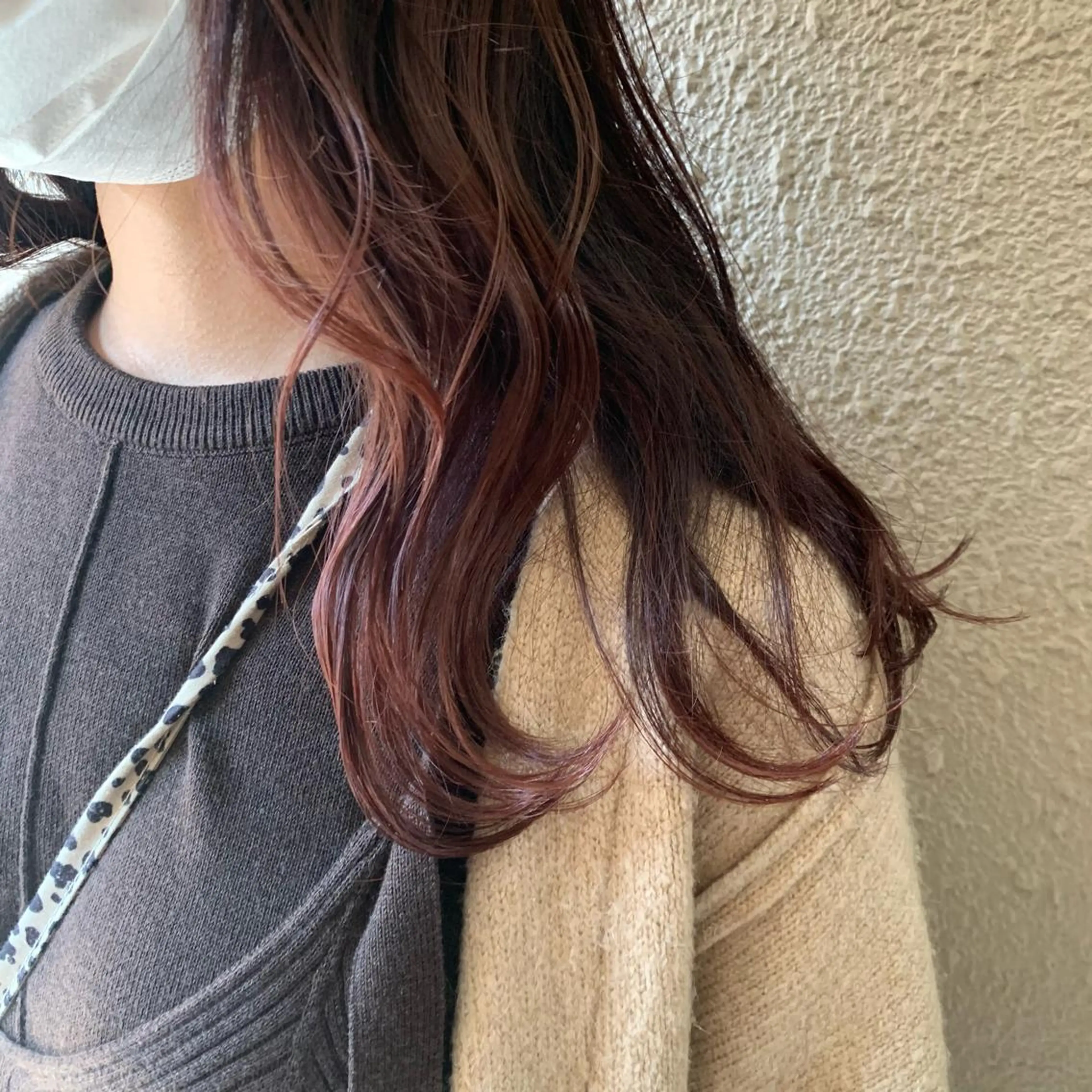 セミロング カラー ブラウンカラー ピンクカラー ピンクブラウン カット ヘアカラー chouette/ 根本優希のヘアスタイル