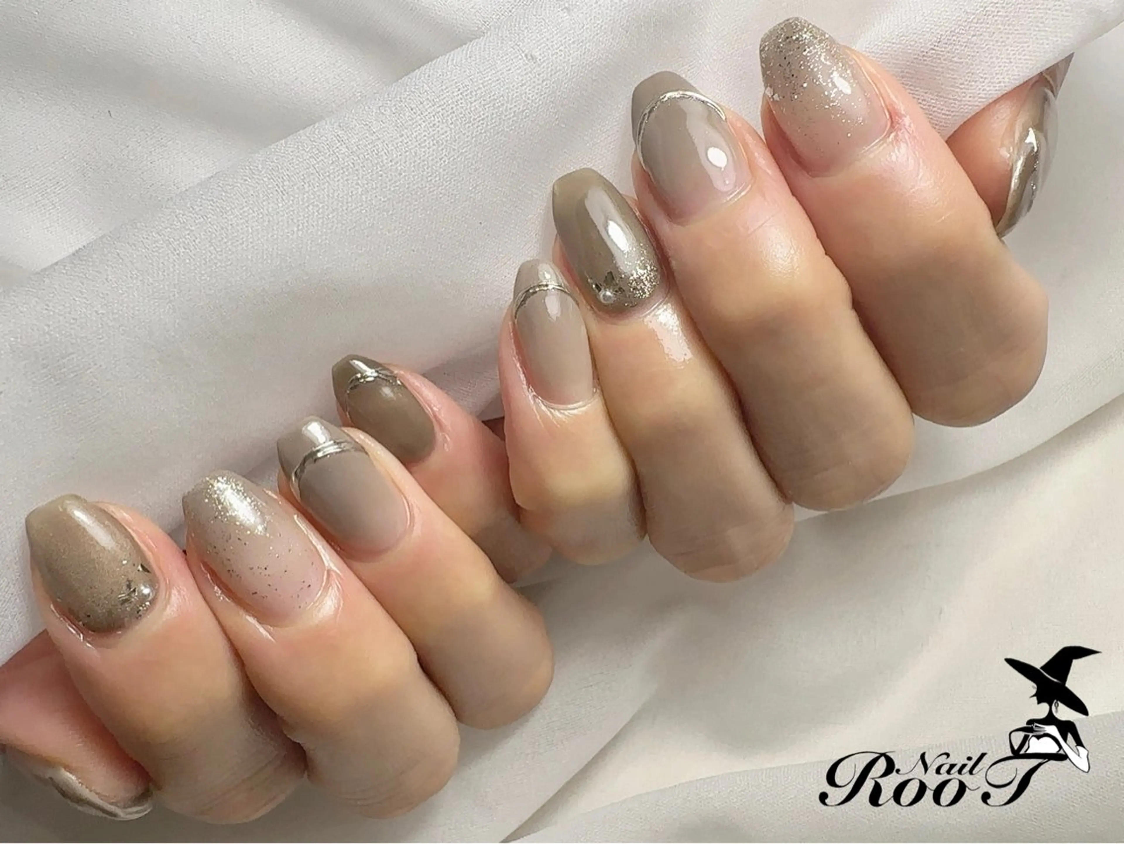ネイル ミラーネイル ハンドネイル RooT Nailのネイルデザイン