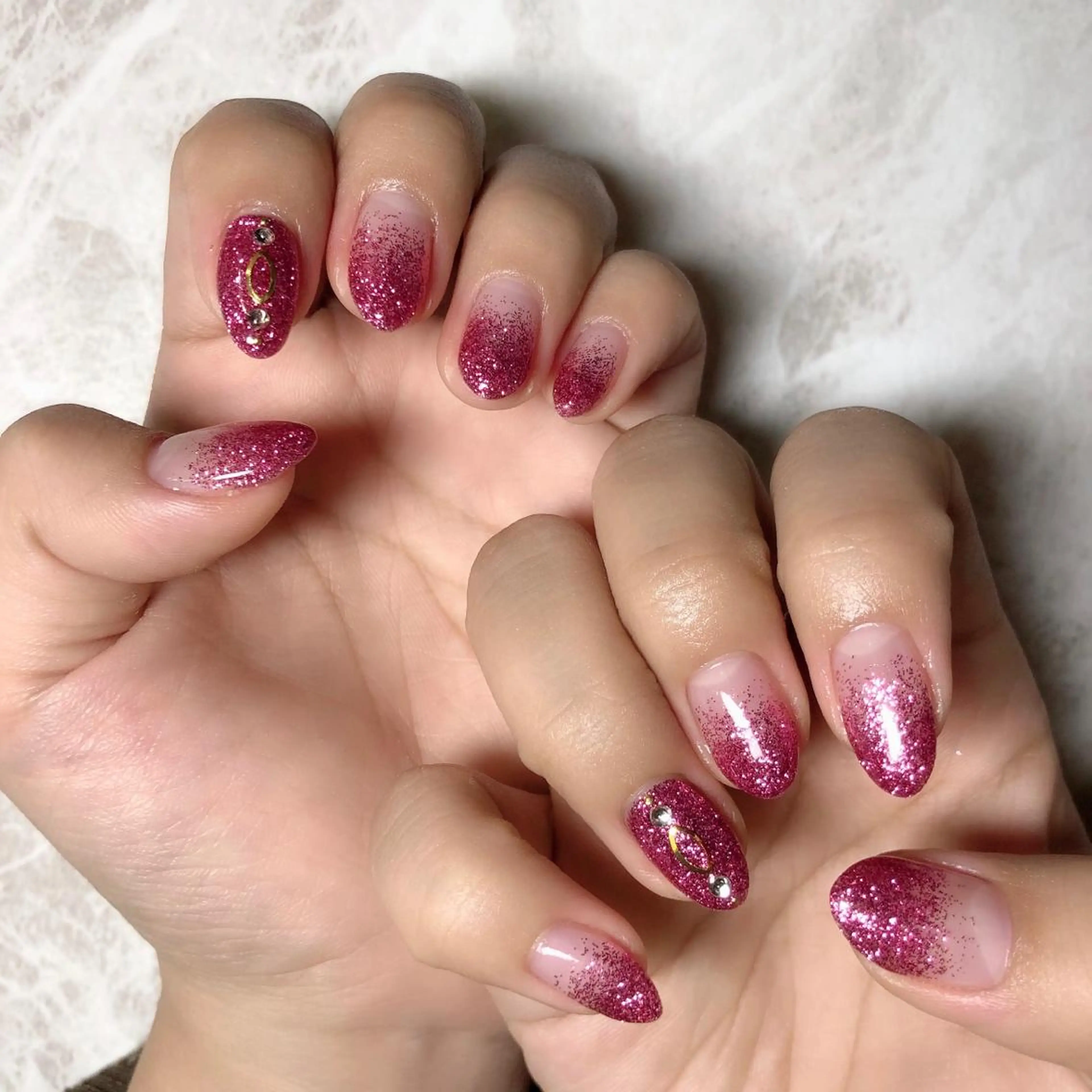 ネイル フットネイル フレンチネイル ジェルネイル ラメ(グリッター) ラメグラデーション NEO Beauty Salon所属・𝐍𝐄𝐎 𝐉𝐔𝐑𝐈のネイルデザイン