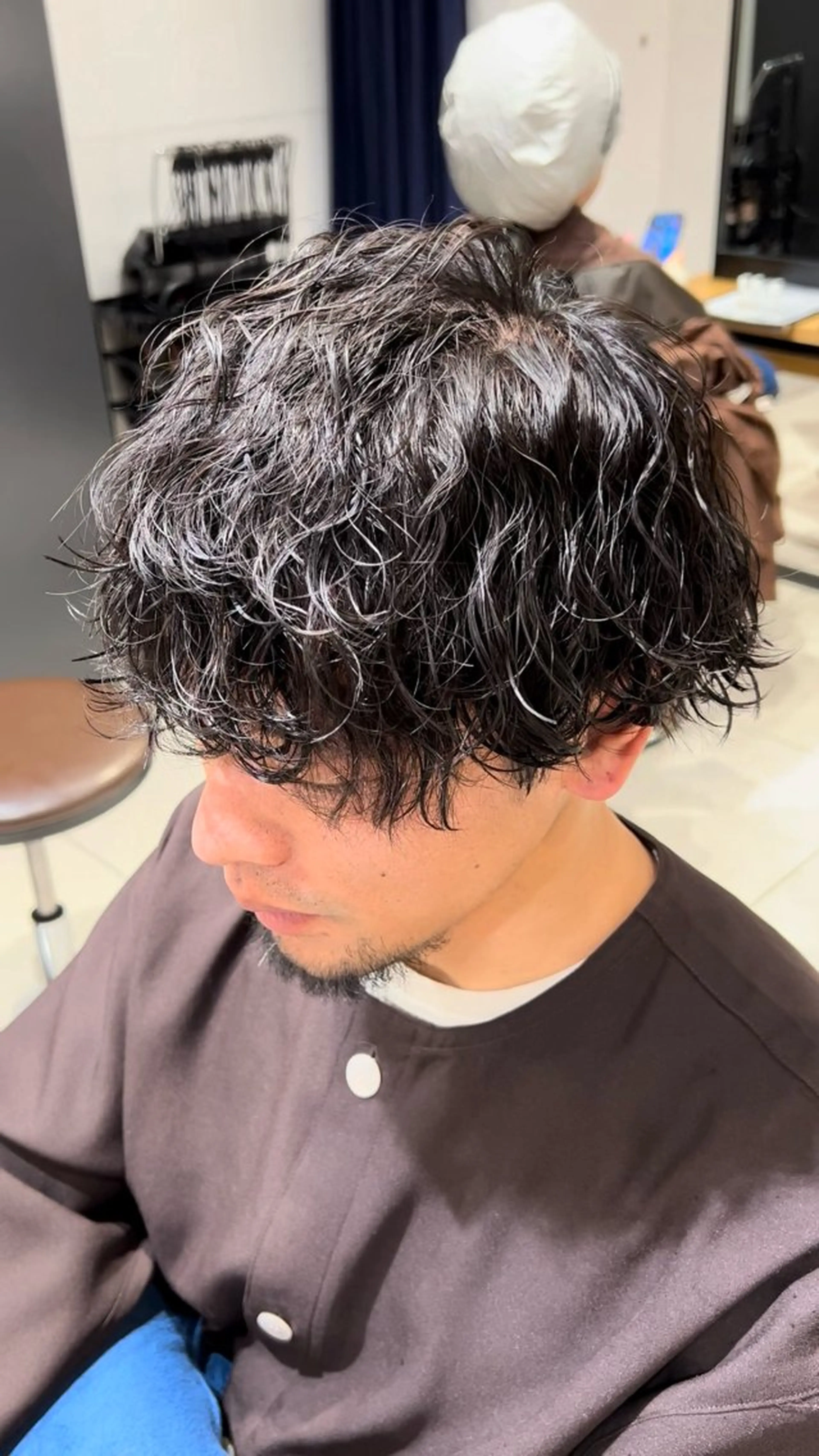 パーマ メンズ メンズパーマ 波巻きパーマ カット パーマ メンズパーマは私一択 佐藤有紀のヘアスタイル