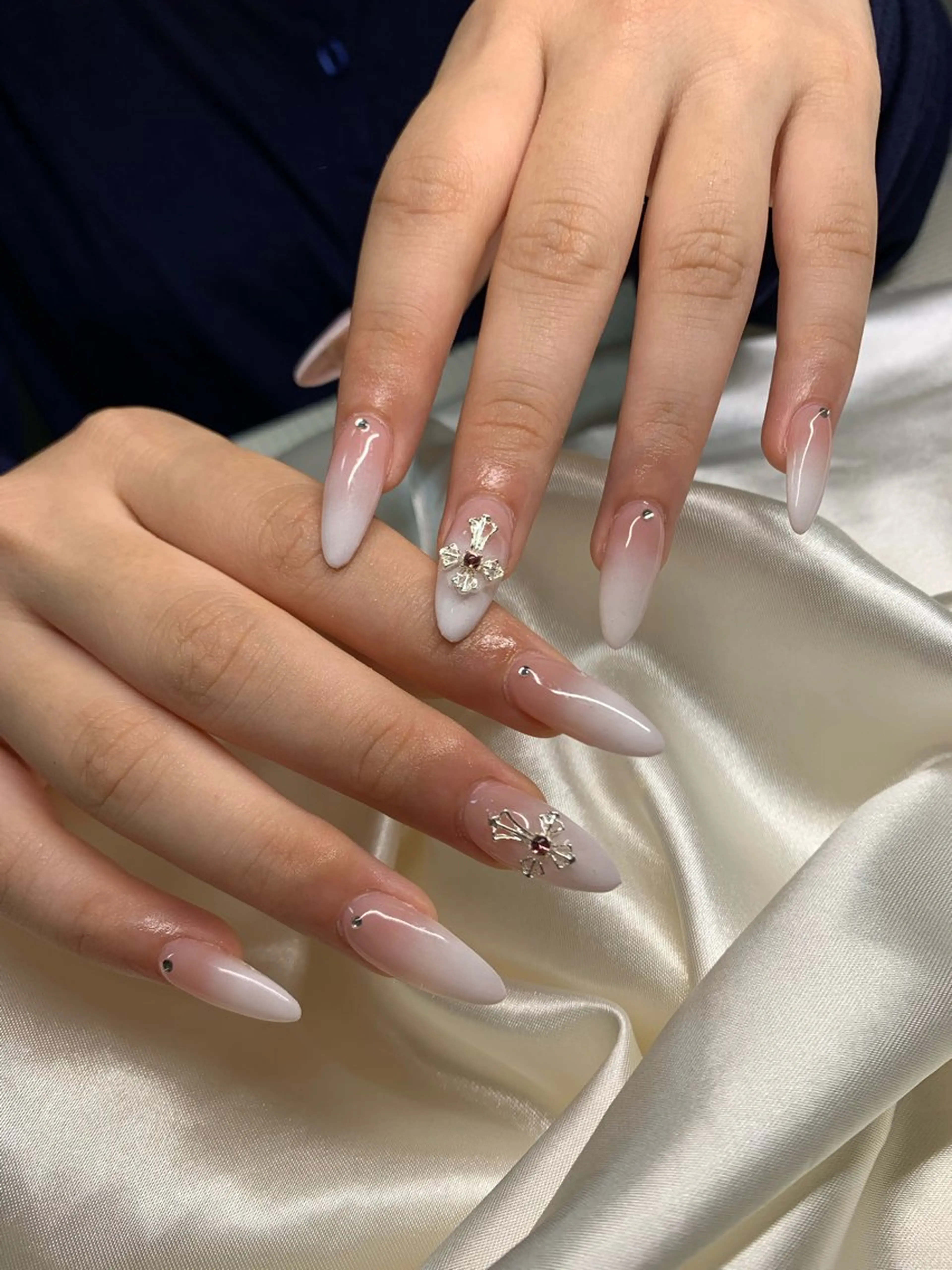 ネイル グラデーション ネイルチップ ハンドネイル ANA.CHUO NAILSのネイルデザイン