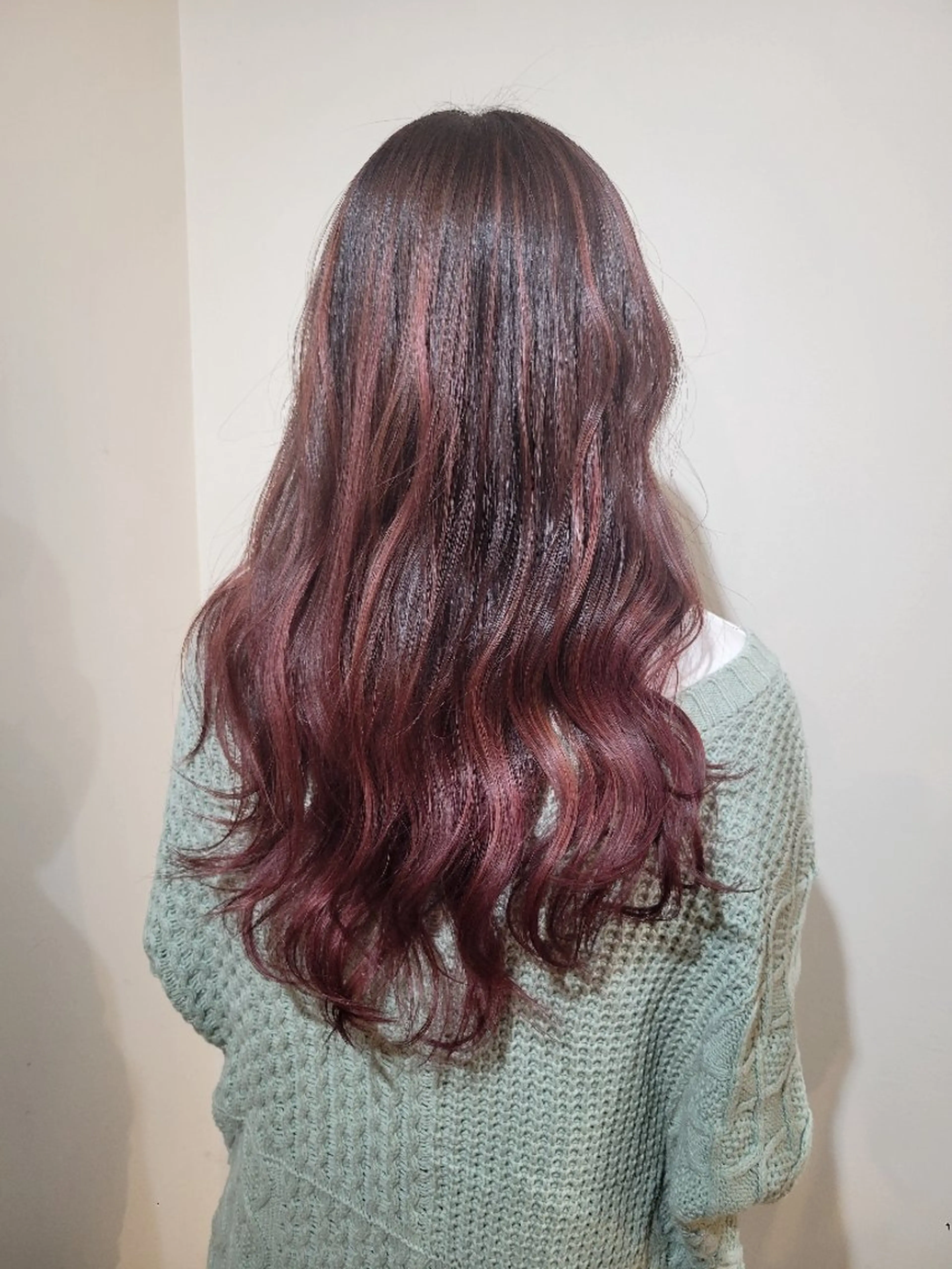 ロング レイヤーカット カット ヘアカラー トリートメント 🇰🇷透明感×ハイ トーン🌟tomoのヘアスタイル