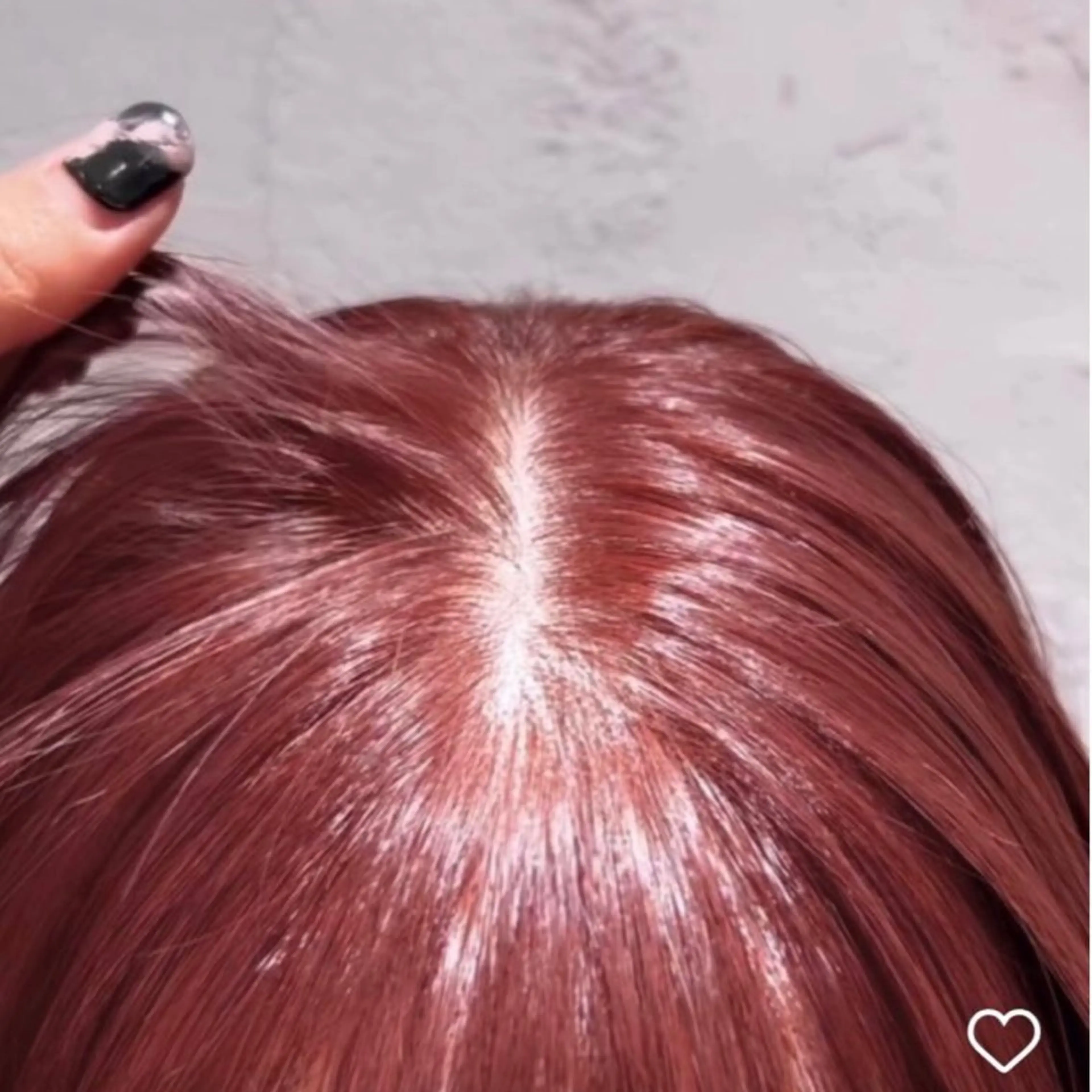 セミロング カラー ヘアカラー karin🌛ボブ／ 透明感たっぷりカラーのヘアスタイル