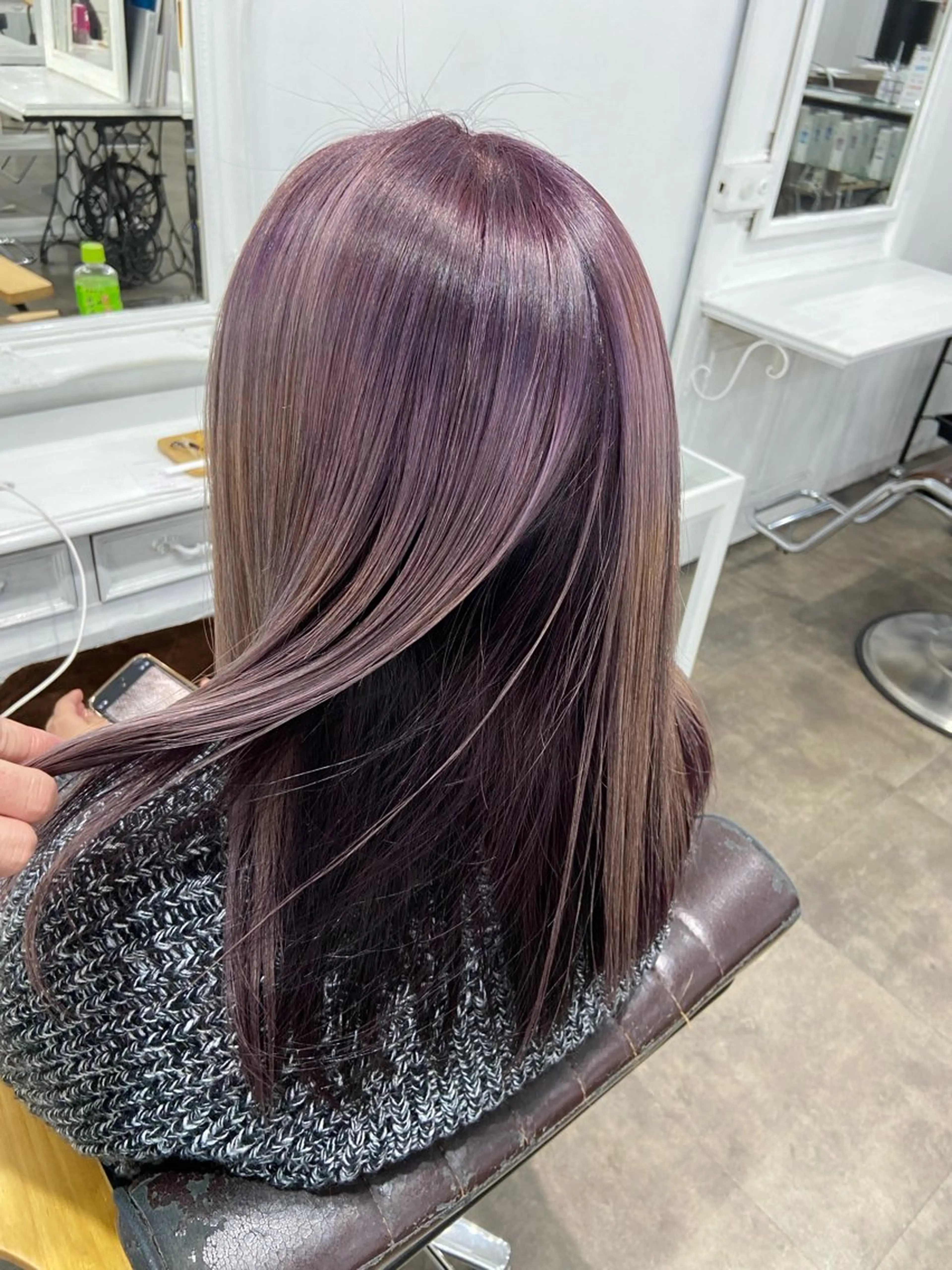 セミロング カラー バレイヤージュ ミストバング ベージュカラー ブリーチ 抜きっぱなしブロンド SALOWIN札幌大通り所属・札幌ブリーチカラー/ ダブルカラー/ドイのヘアスタイル