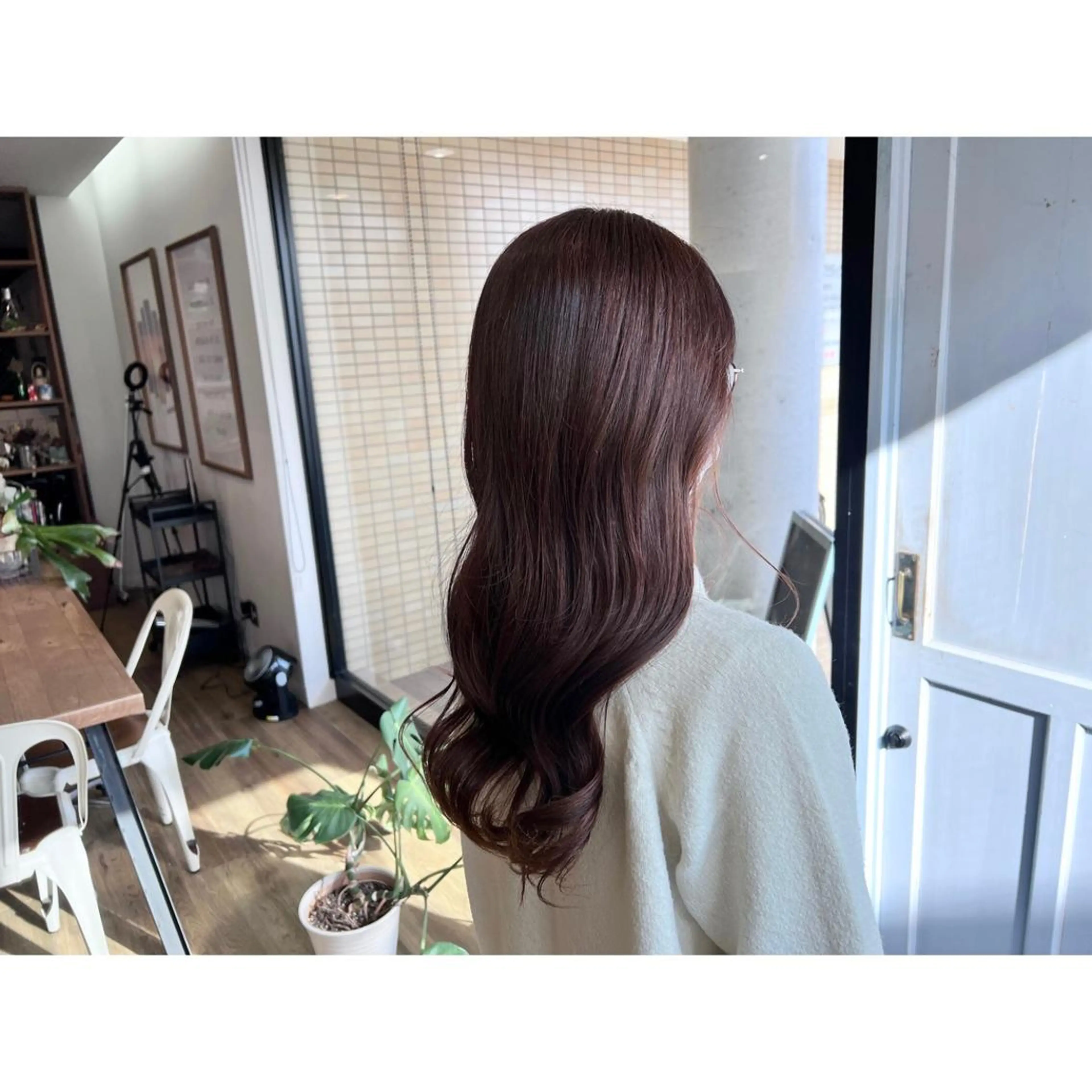 ロング カラー ブラウンカラー ヘアカラー トリートメント ツキダテ ユイのヘアスタイル