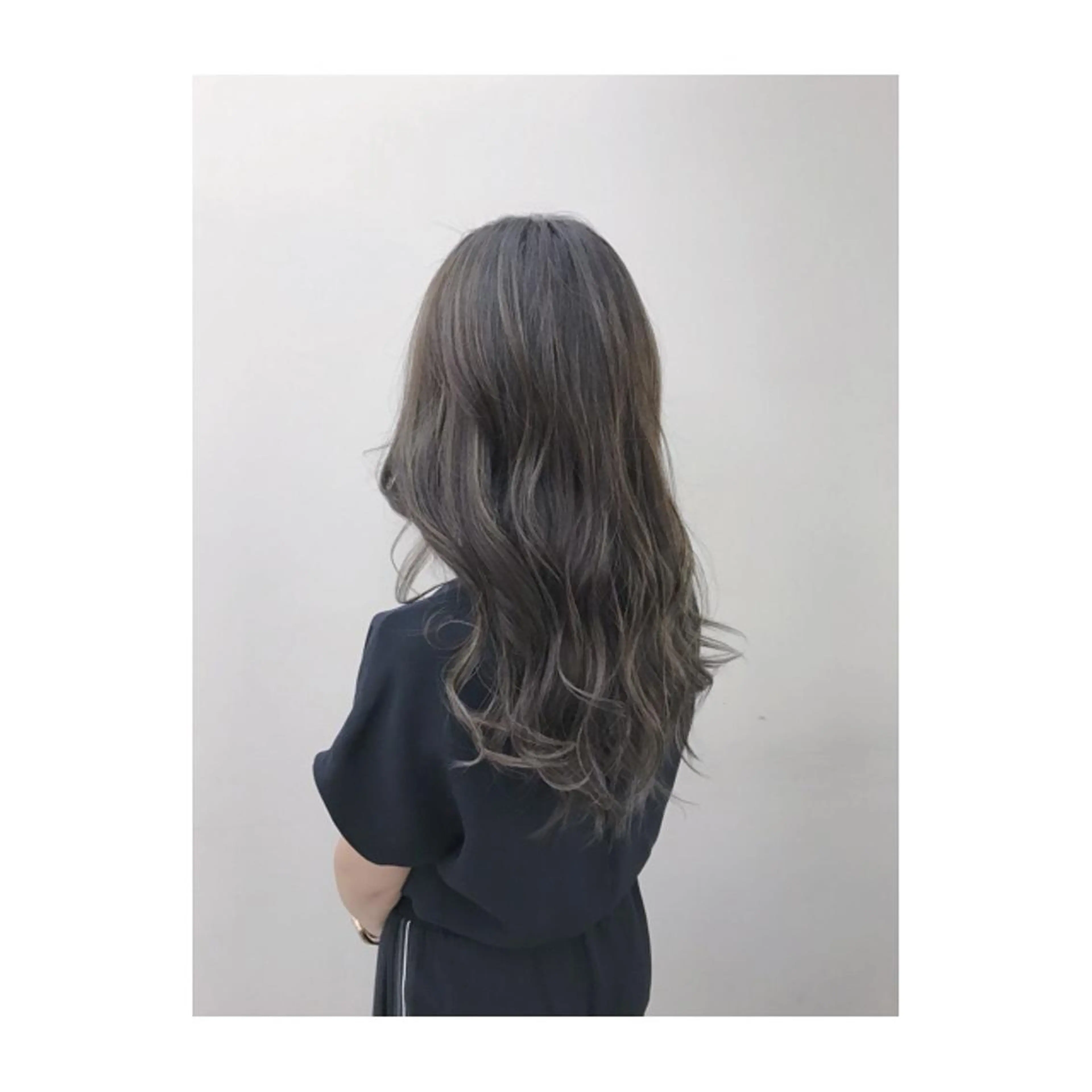 セミロング カラー 永岡 鉄平のヘアスタイル