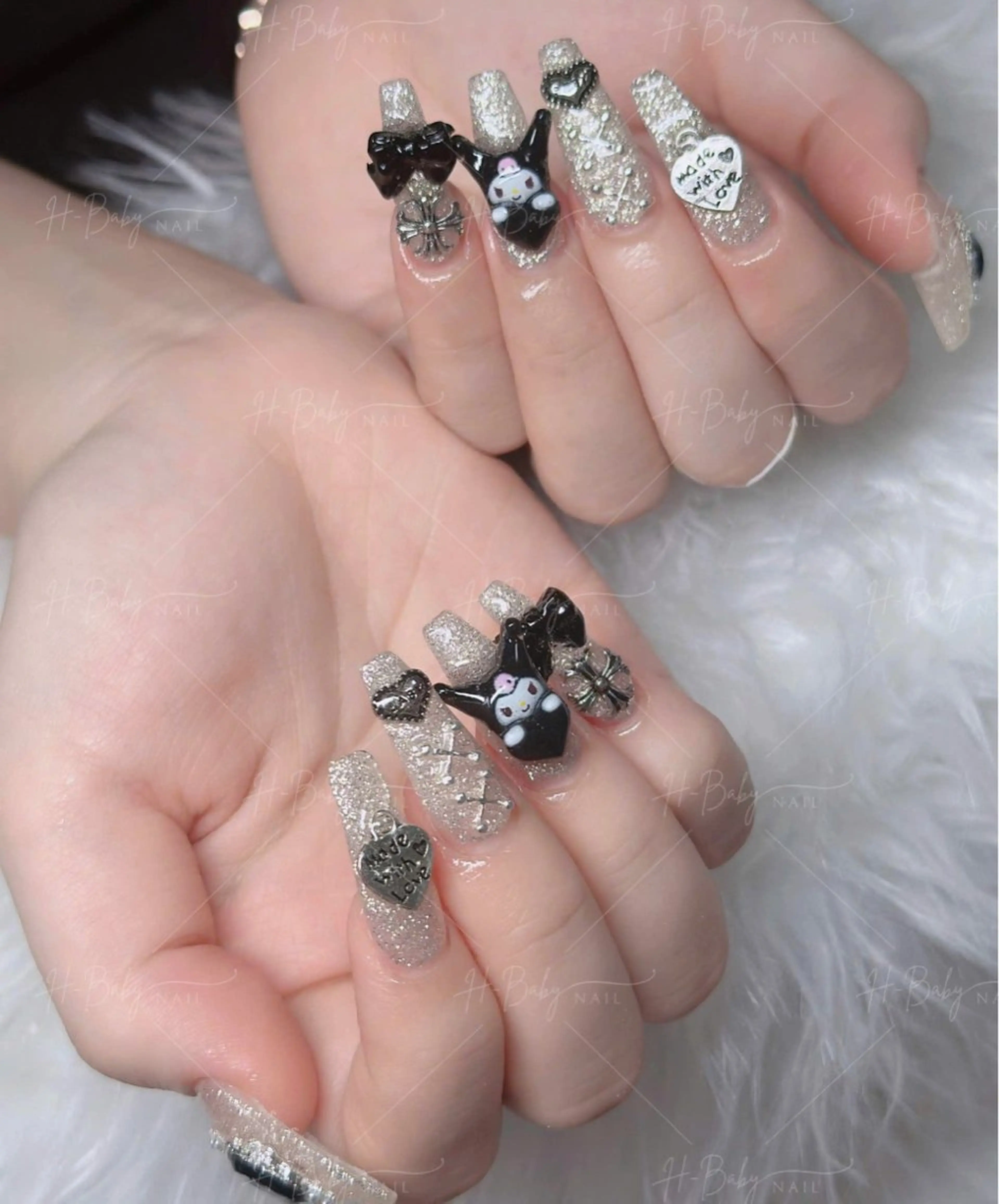 ネイル オーロラネイル フレンチネイル ジェルネイル ハロウィン キラキラネイル H.baby Nail Salonのネイルデザイン