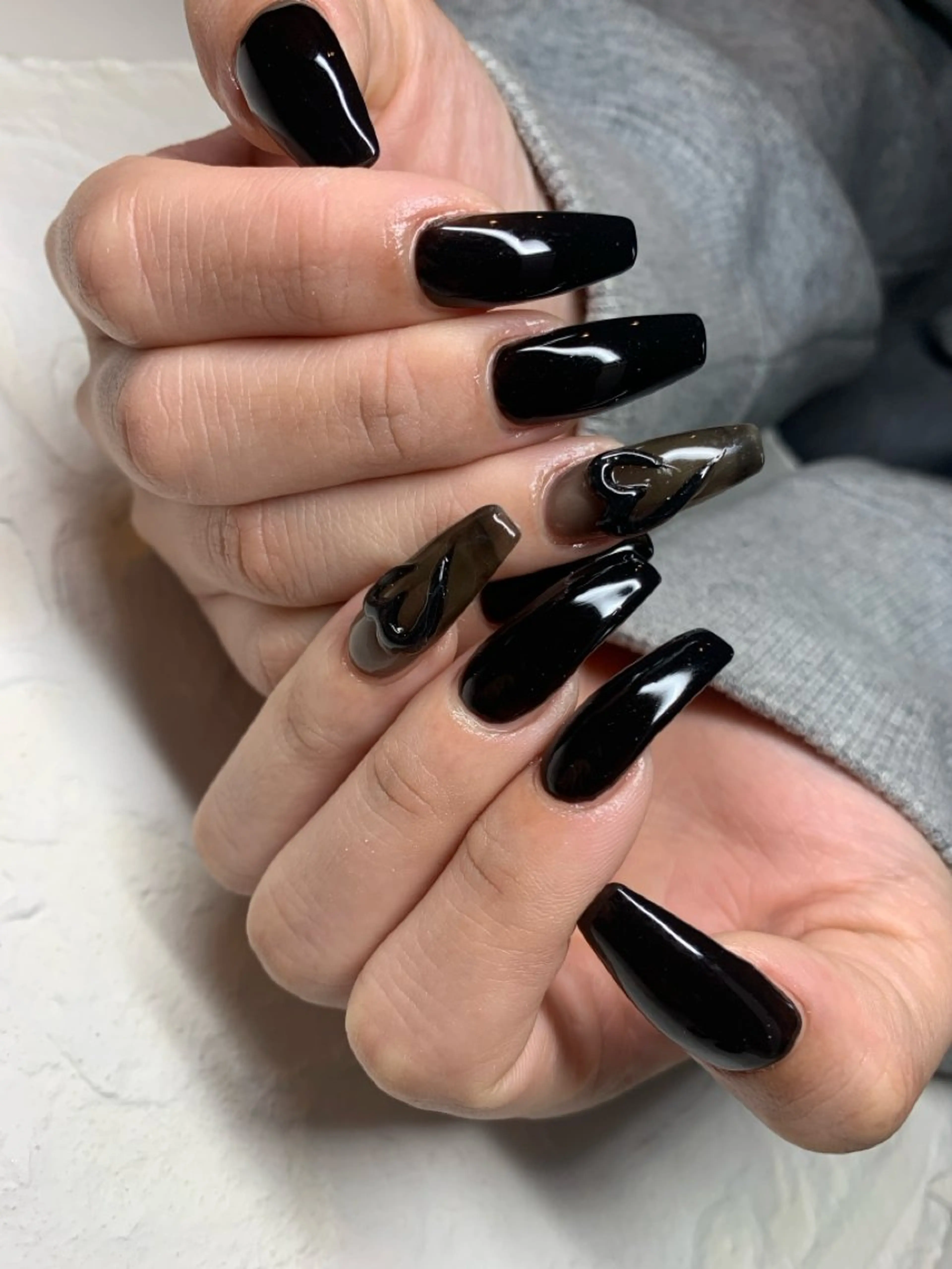 ネイル 赤色 スカルプネイル スクエアネイル happiness nailのネイルデザイン