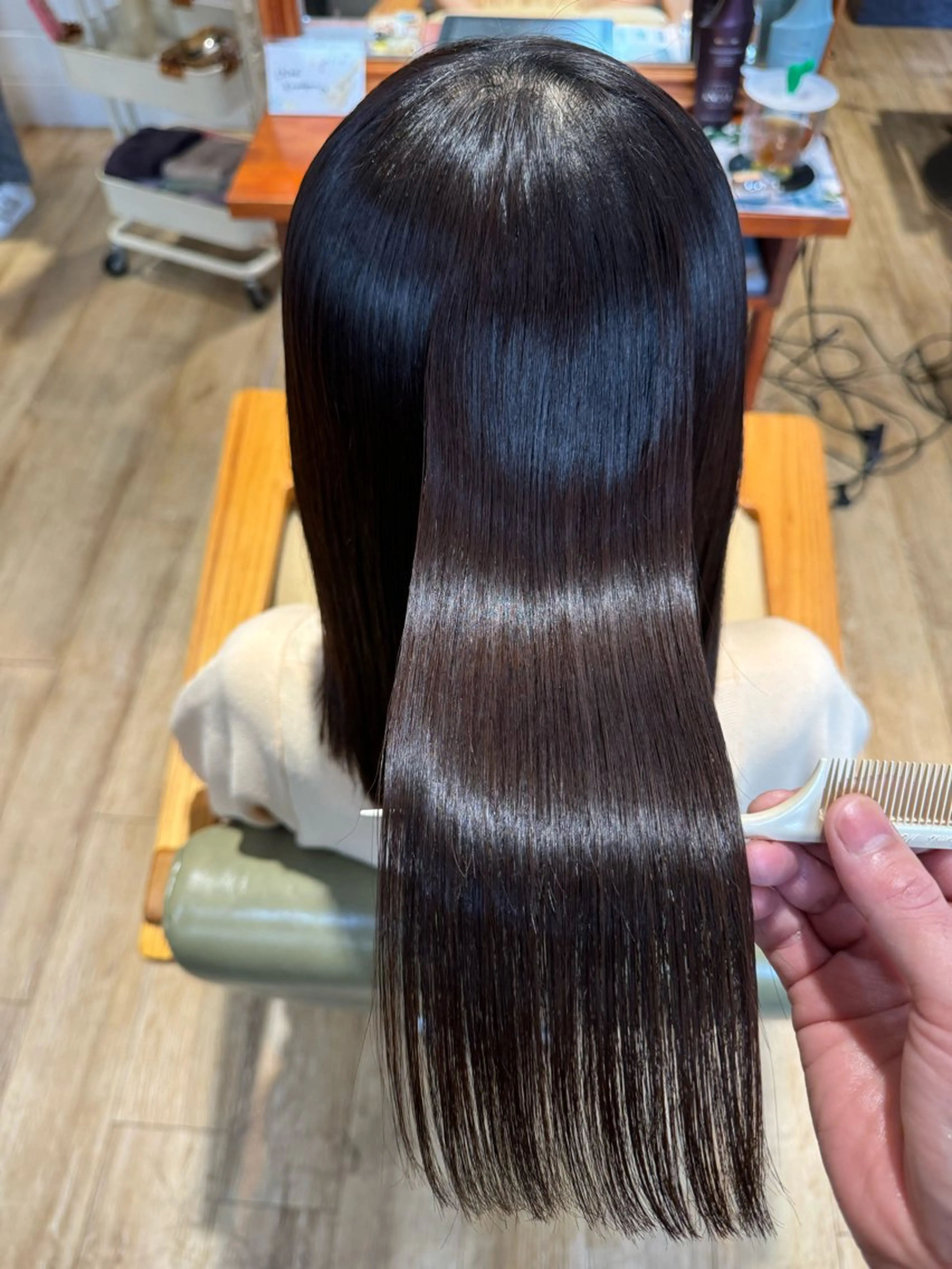 セミロング カット 縮毛矯正 トリートメント ICON所属・艶美髪マスター 店長✂︎YUKKEのヘアスタイル