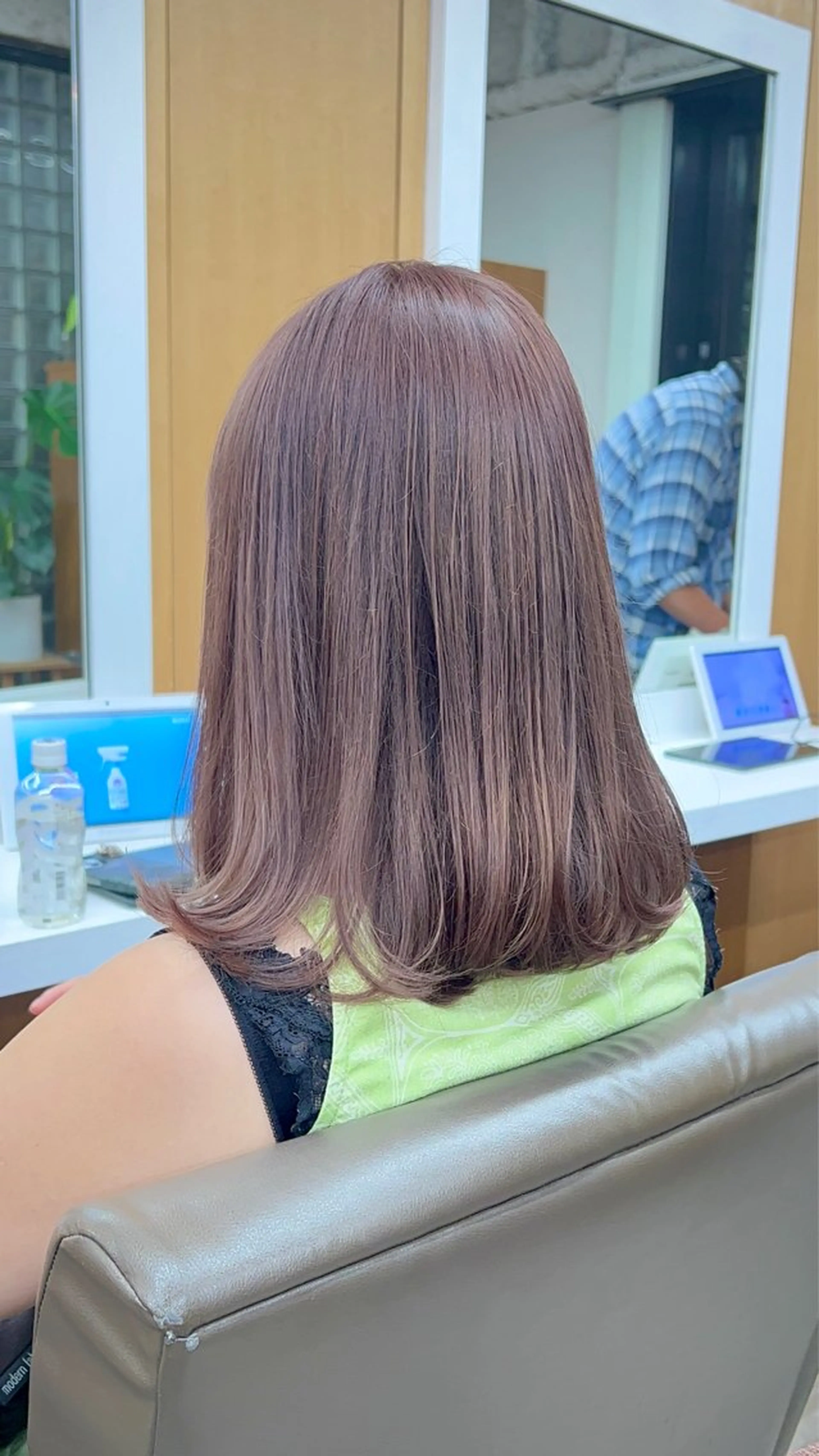 セミロング カラー グレージュ ラベンダーカラー ラベンダーグレージュ ラベンダーグレー 透明感カラー/ イルミナカラーヒロキのヘアスタイル