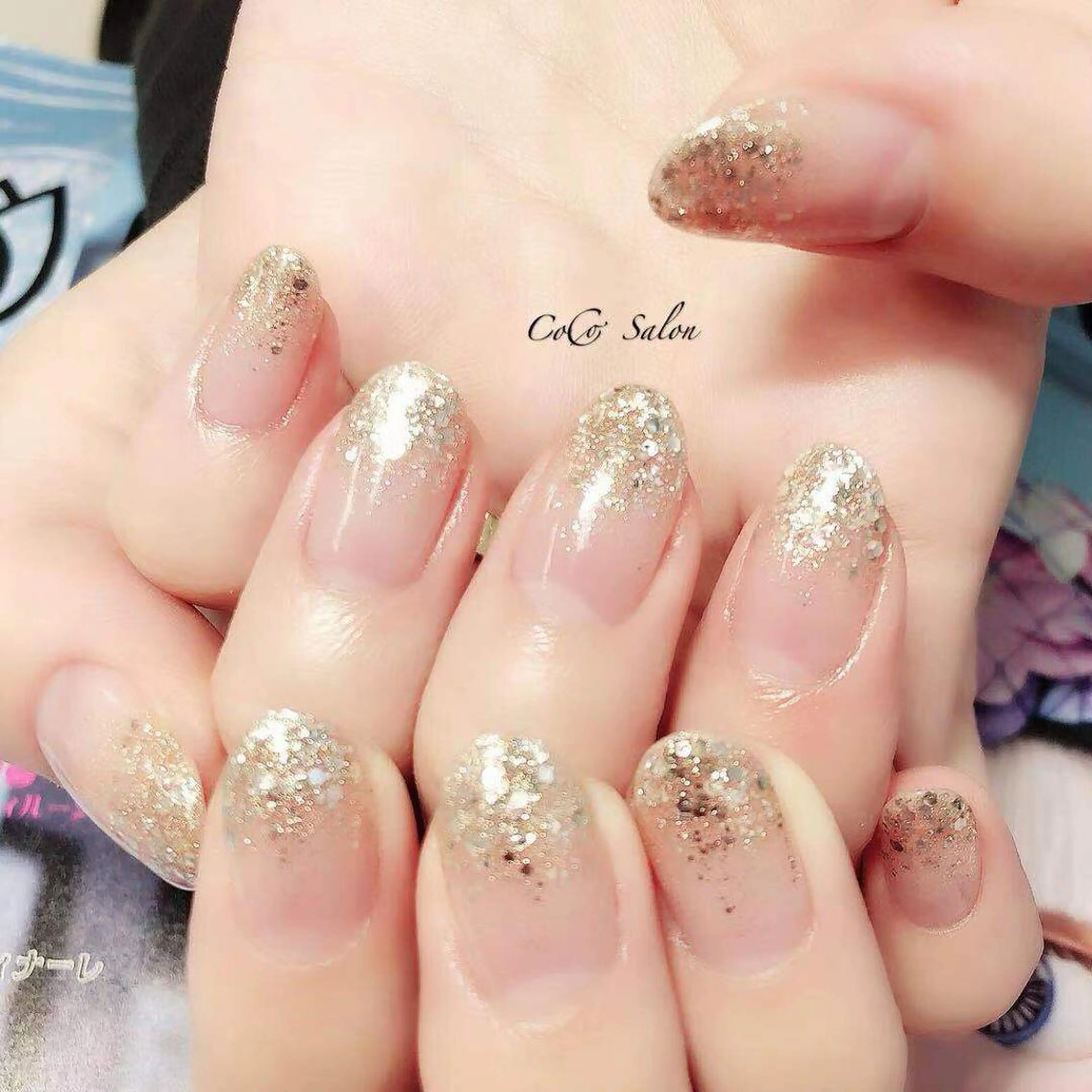 ネイル グラデーション キラキラネイル CoCoSalon ネイル/まつ毛予約のネイルデザイン