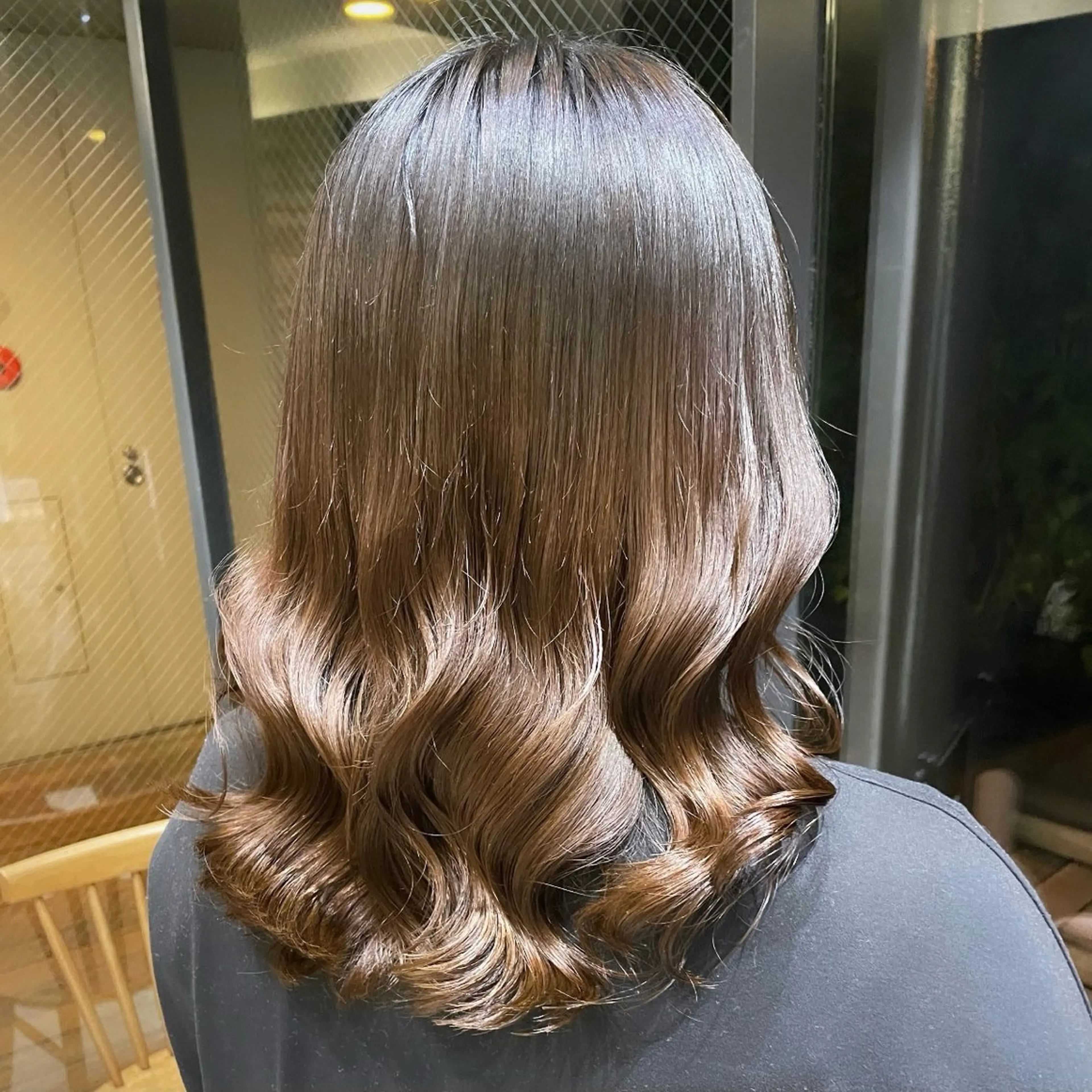 セミロング パーマ 韓国風パーマ🌿コテ 巻き風パーマ/るいのヘアスタイル