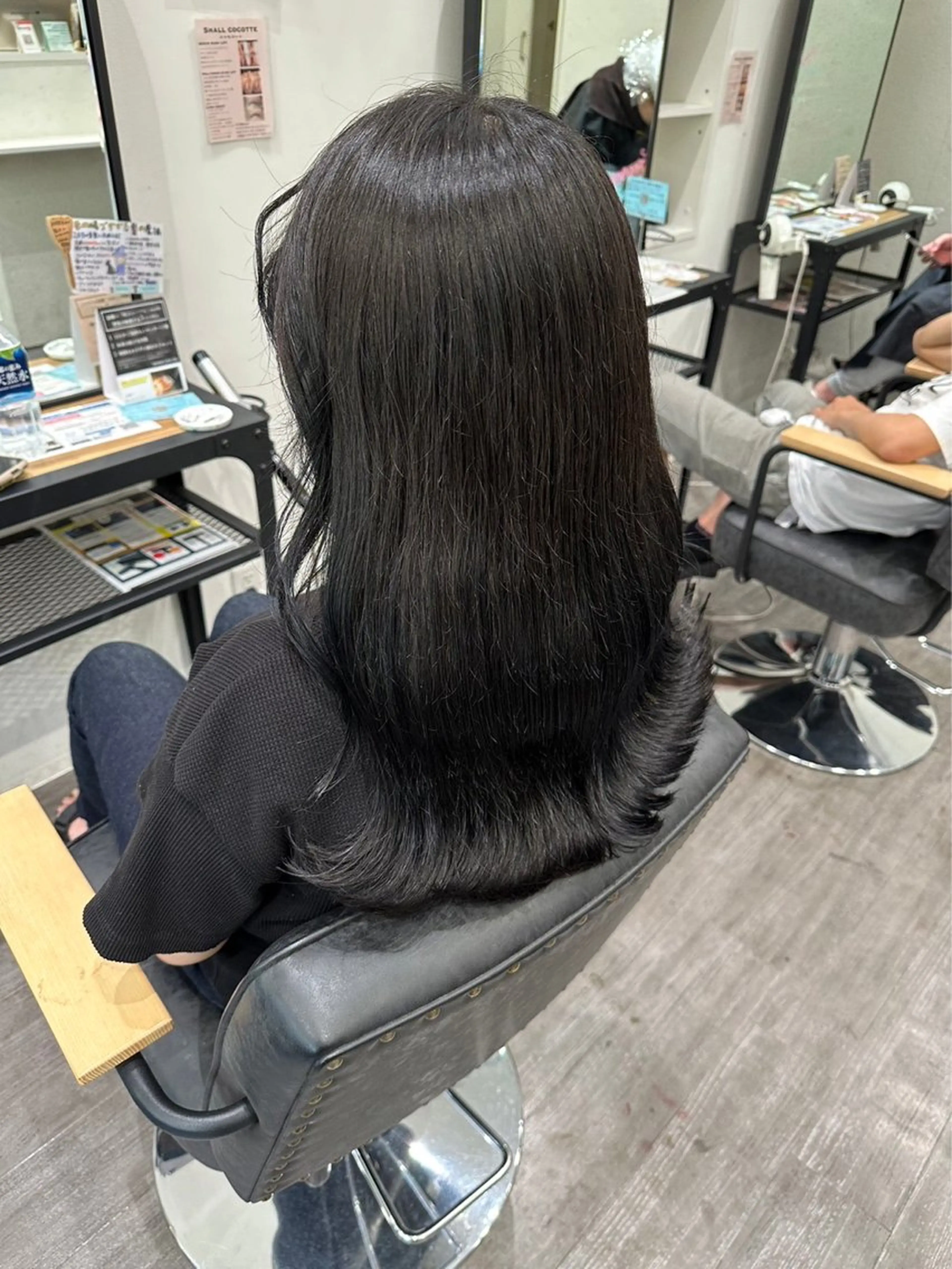 カラー ヘアカラー トリートメント cocotte宜喜 弘希のヘアスタイル