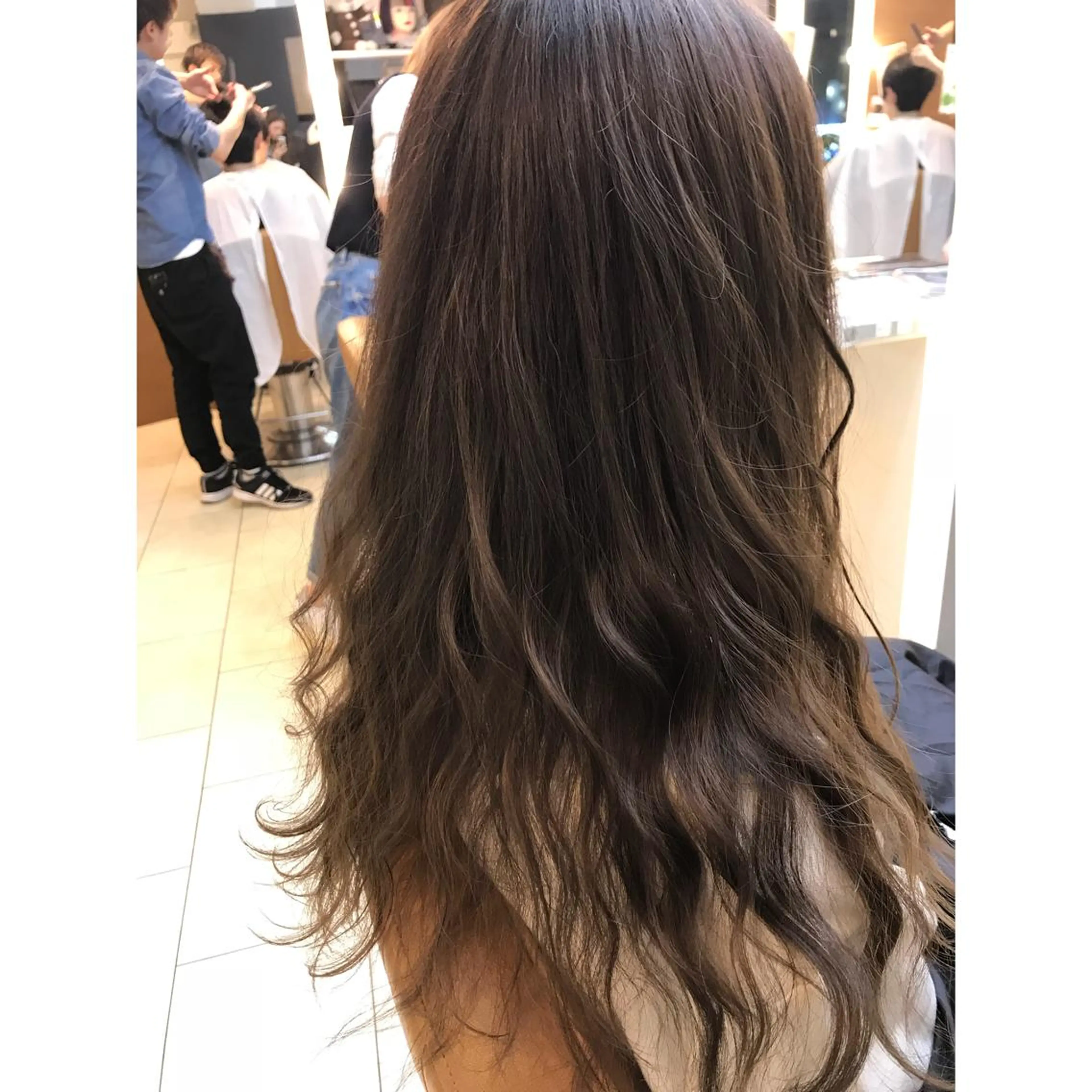 ロング カラー アディクシーカラー 坂西 春果のマツエク・マツパデザイン