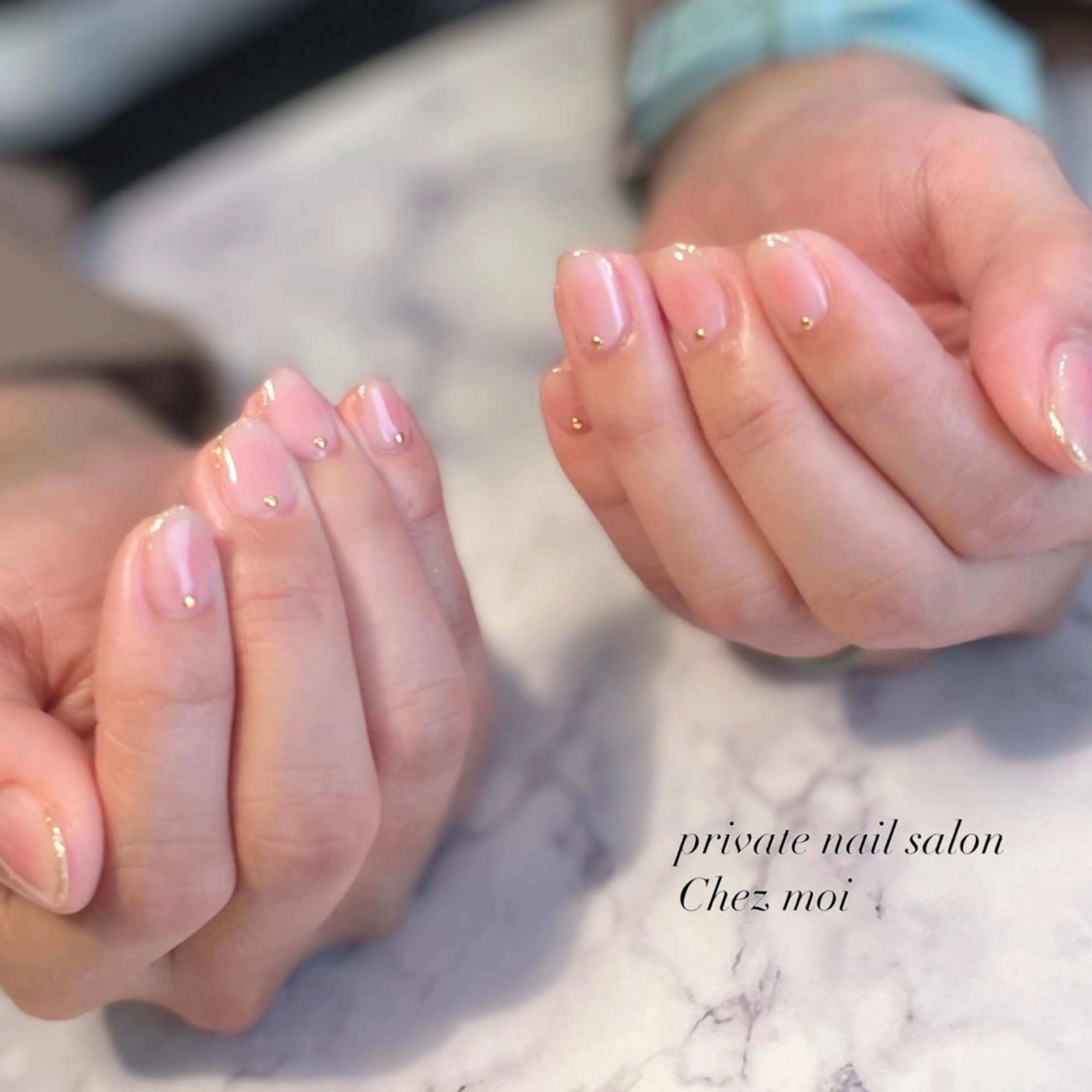 ネイル チークネイル KOMINE TOMOKOのネイルデザイン