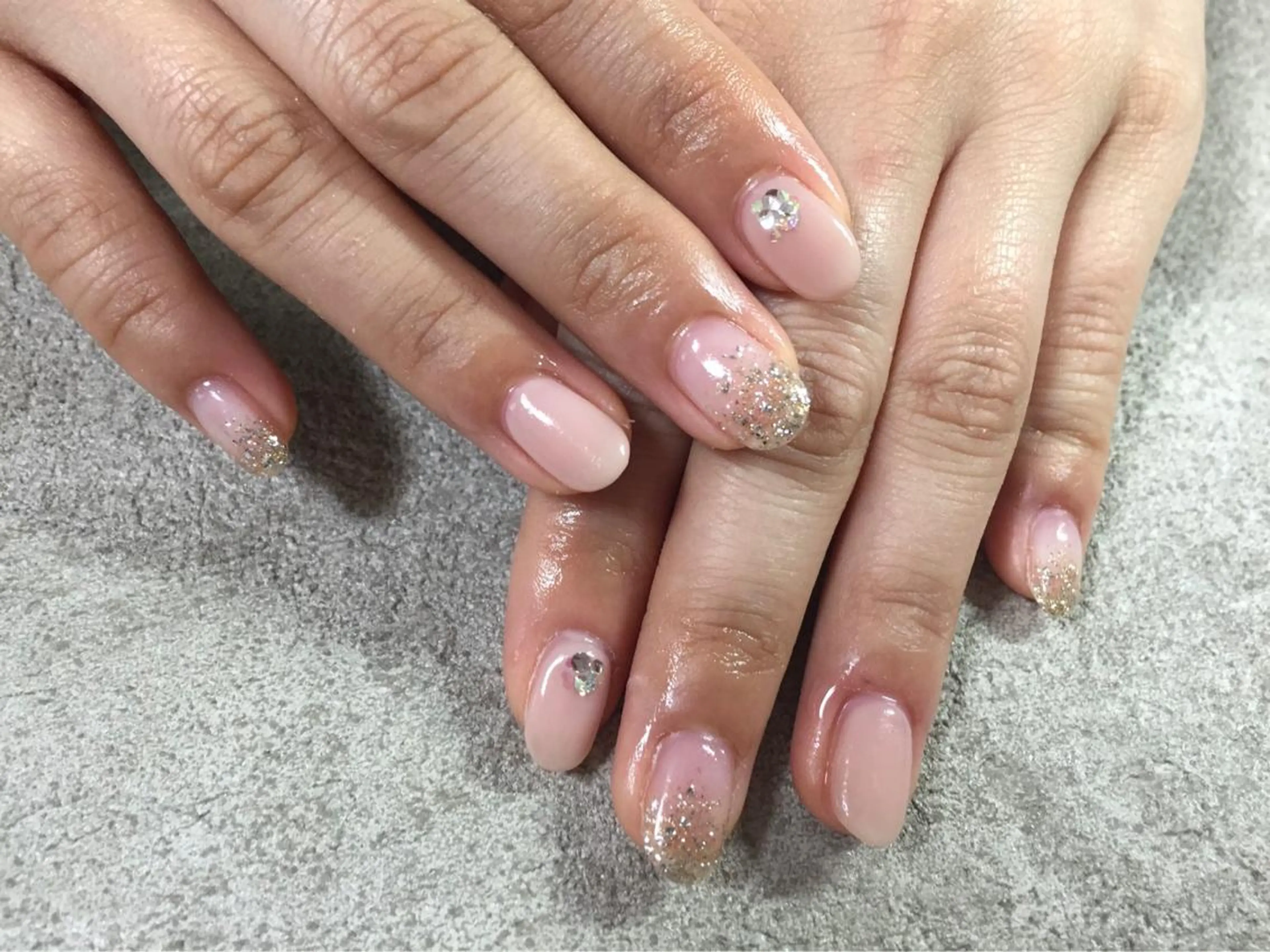 ネイル シンプルネイル ハンドネイル Mogu nail 二子玉川のネイルデザイン