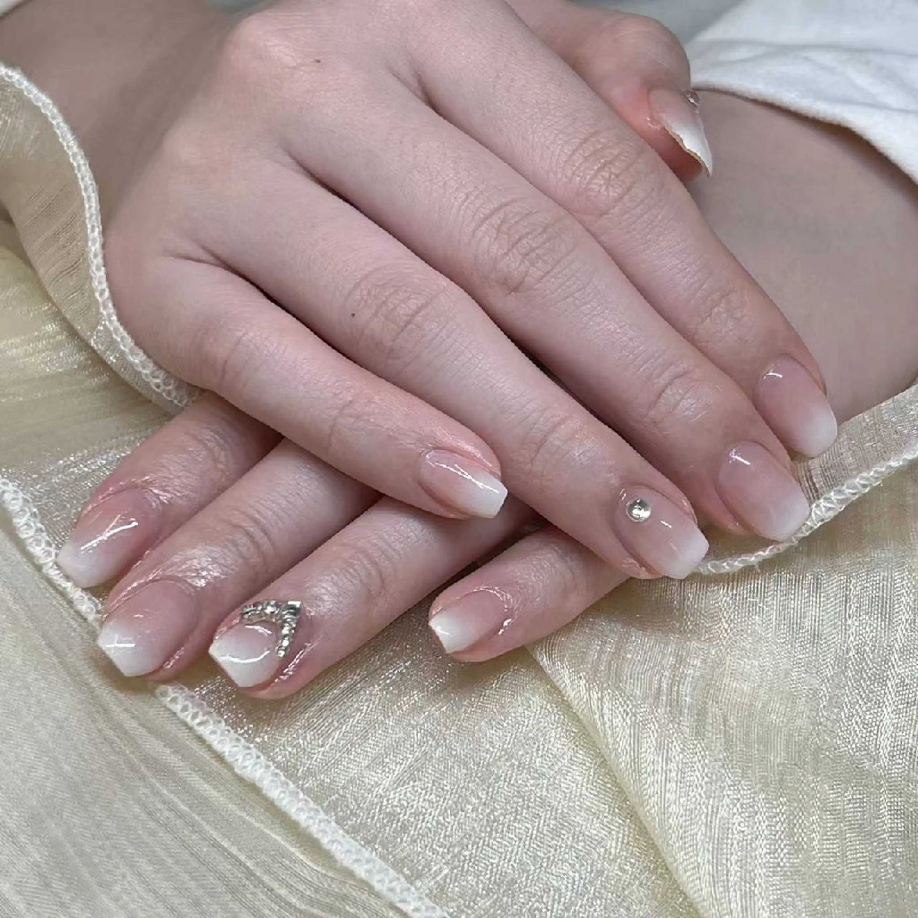 チップ長さ出し+ワンカラーグラデーション7900の写真