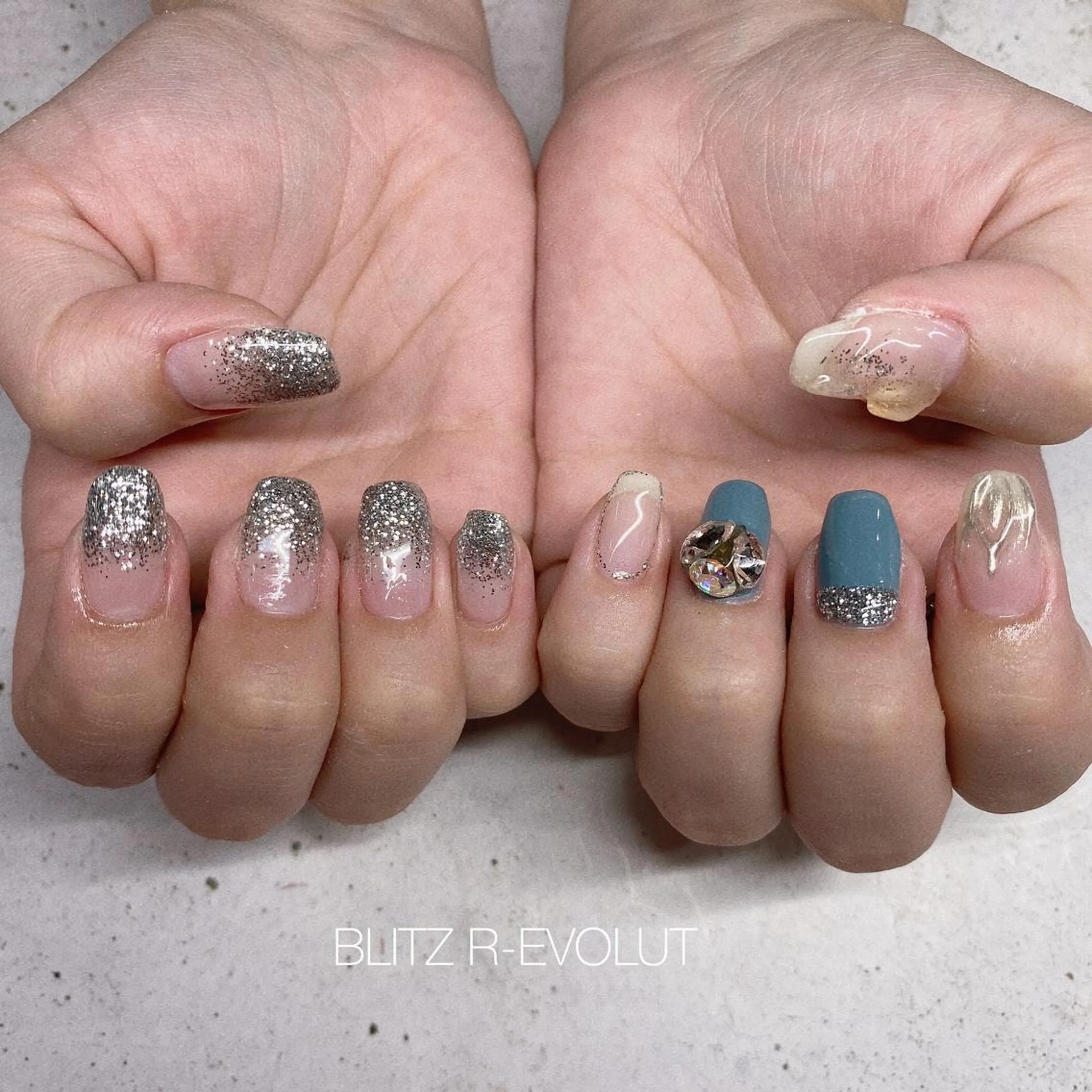 ネイル ☁️BLITZ 🎀笠原雪音🎀のネイルデザイン